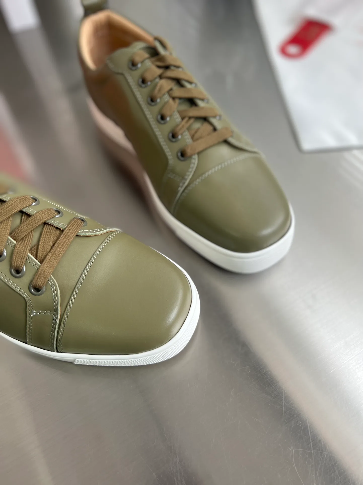 Кеды Женские Christian Louboutin 3412