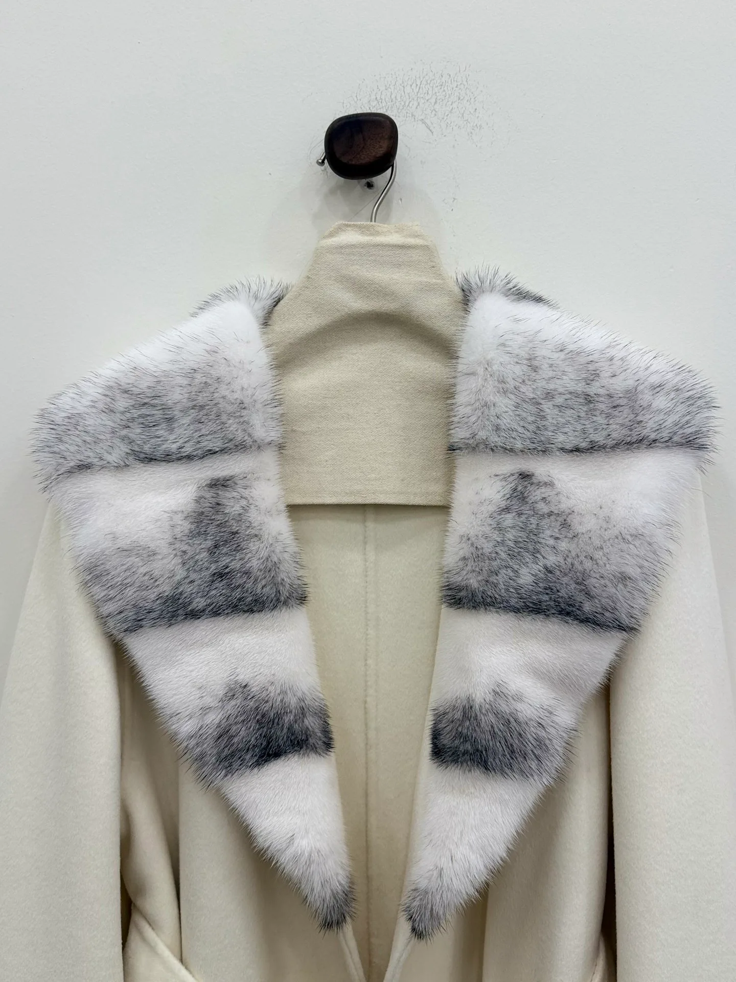 Пальто Женские Loro Piana 18326256