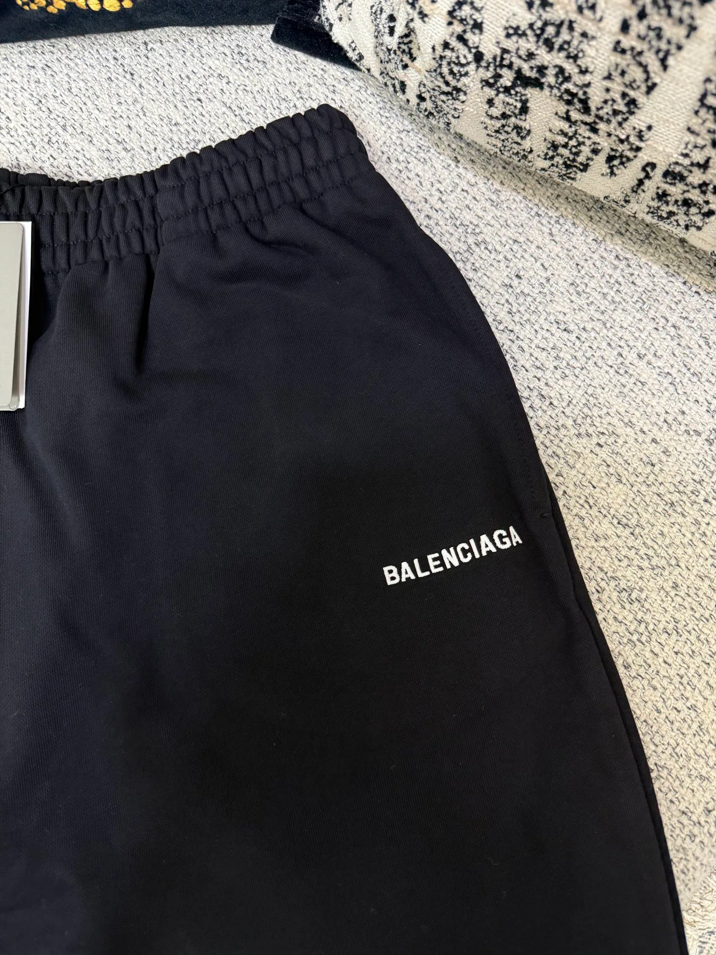 Шорты Женские Balenciaga 11201569