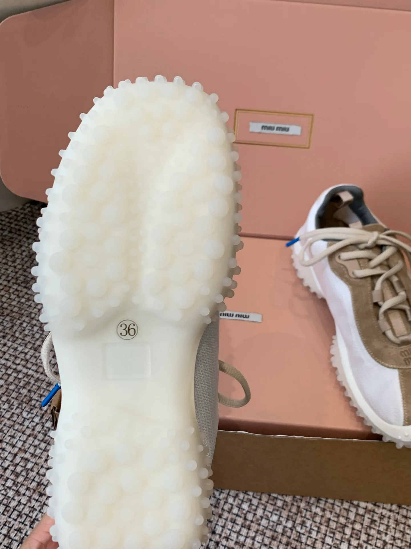 Кроссовки Женские Miu Miu 18170820