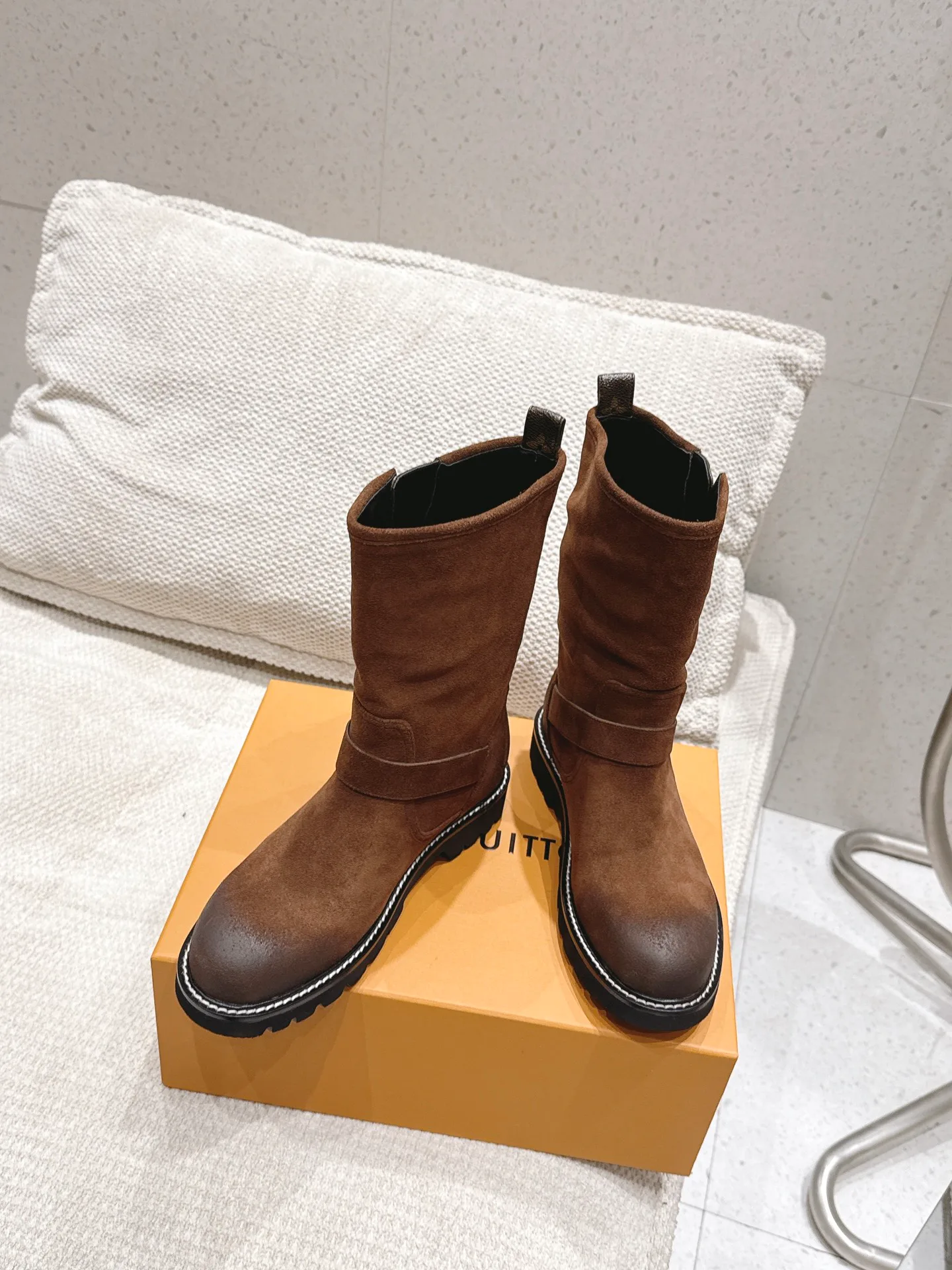 Ботинки Женские Louis Vuitton 19764023
