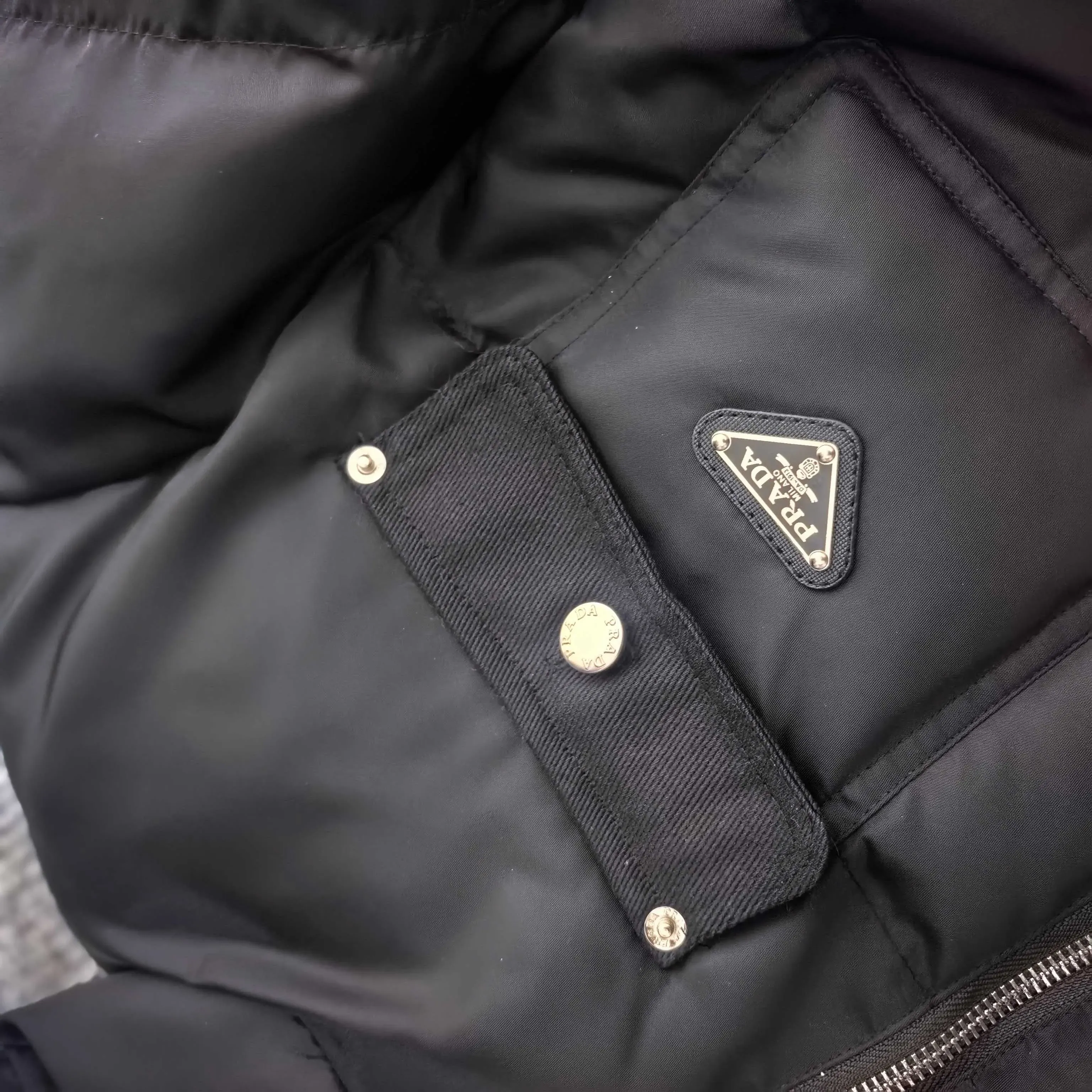 Куртки И Пуховики Женские Prada 5379380