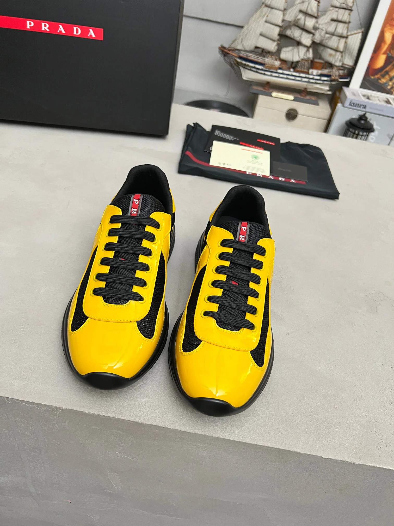 Кроссовки Женские Prada 931593