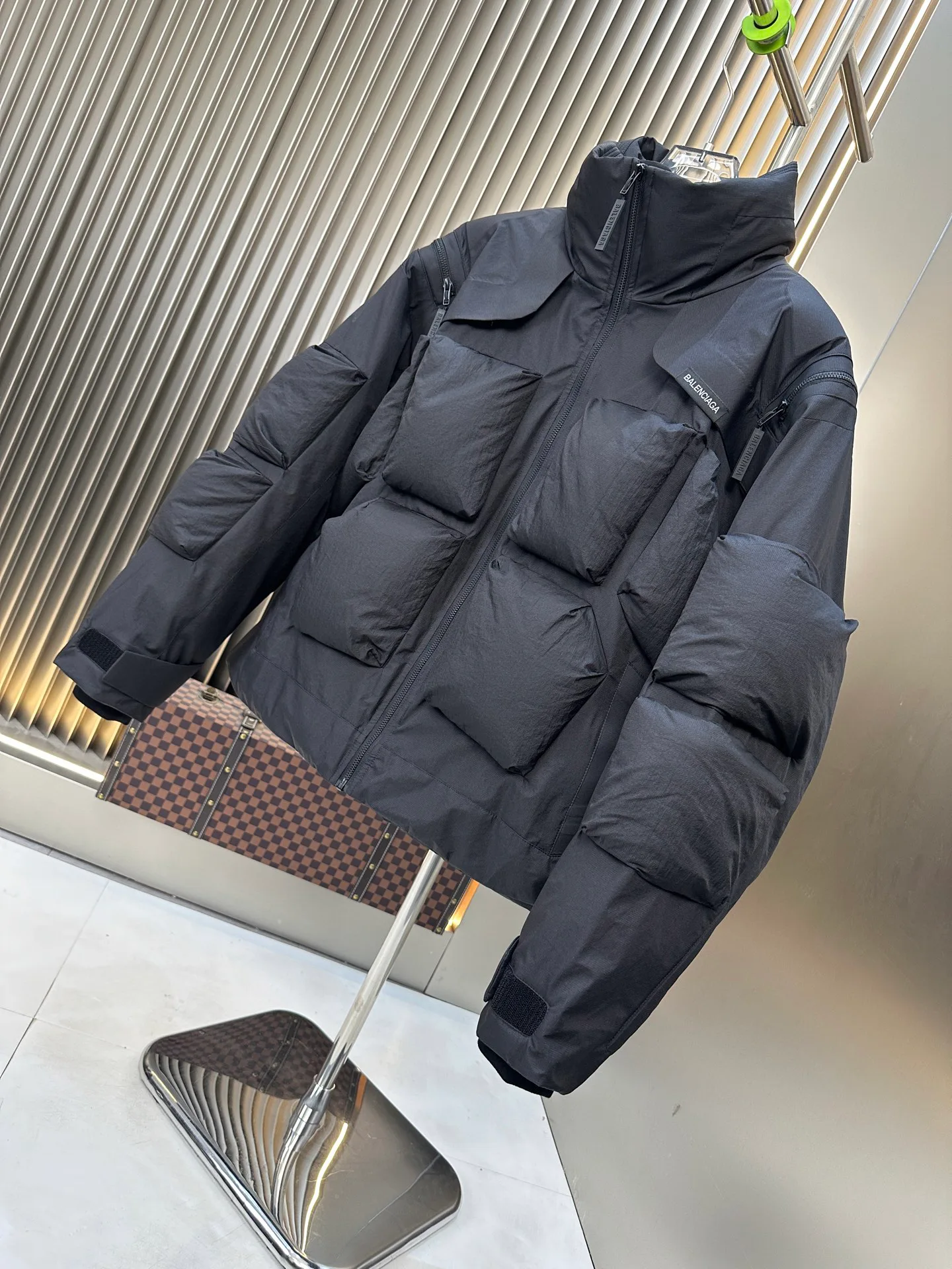 Куртки И Пуховики Женские Balenciaga 788976