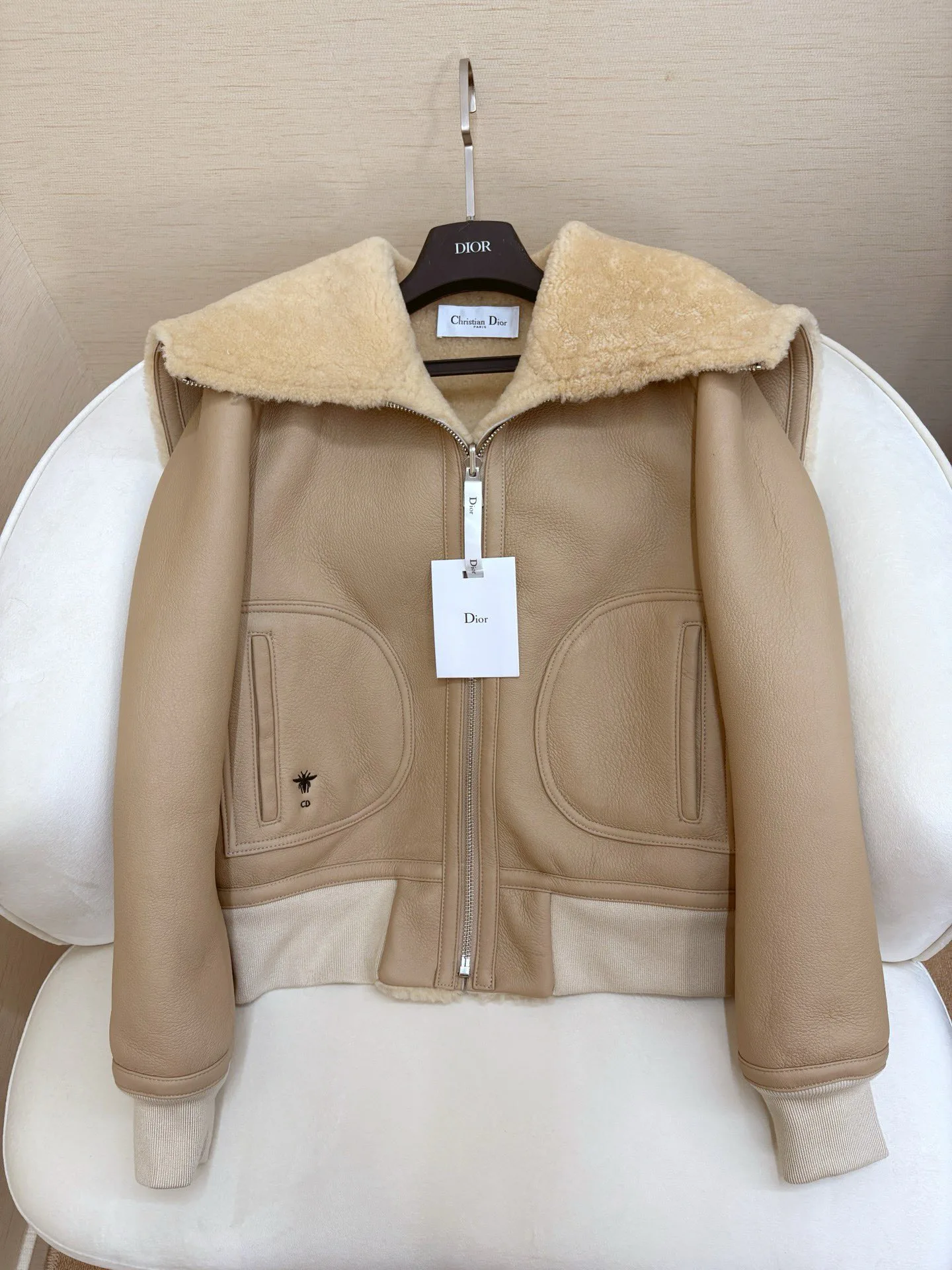 Кожаные Куртки И Дублёнки Женские Christian Dior 1069506