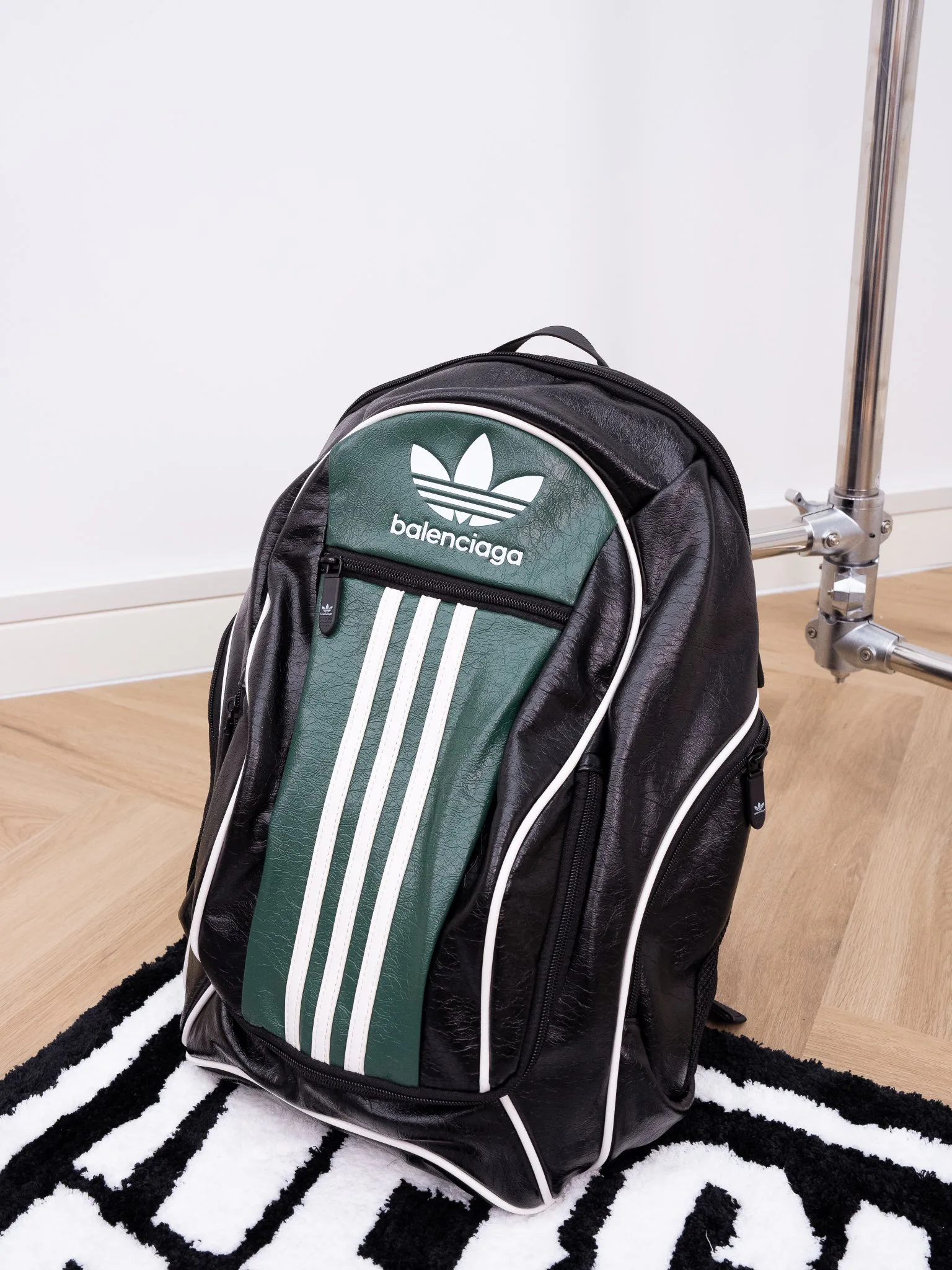 Рюкзаки Женские Balenciaga 18136525