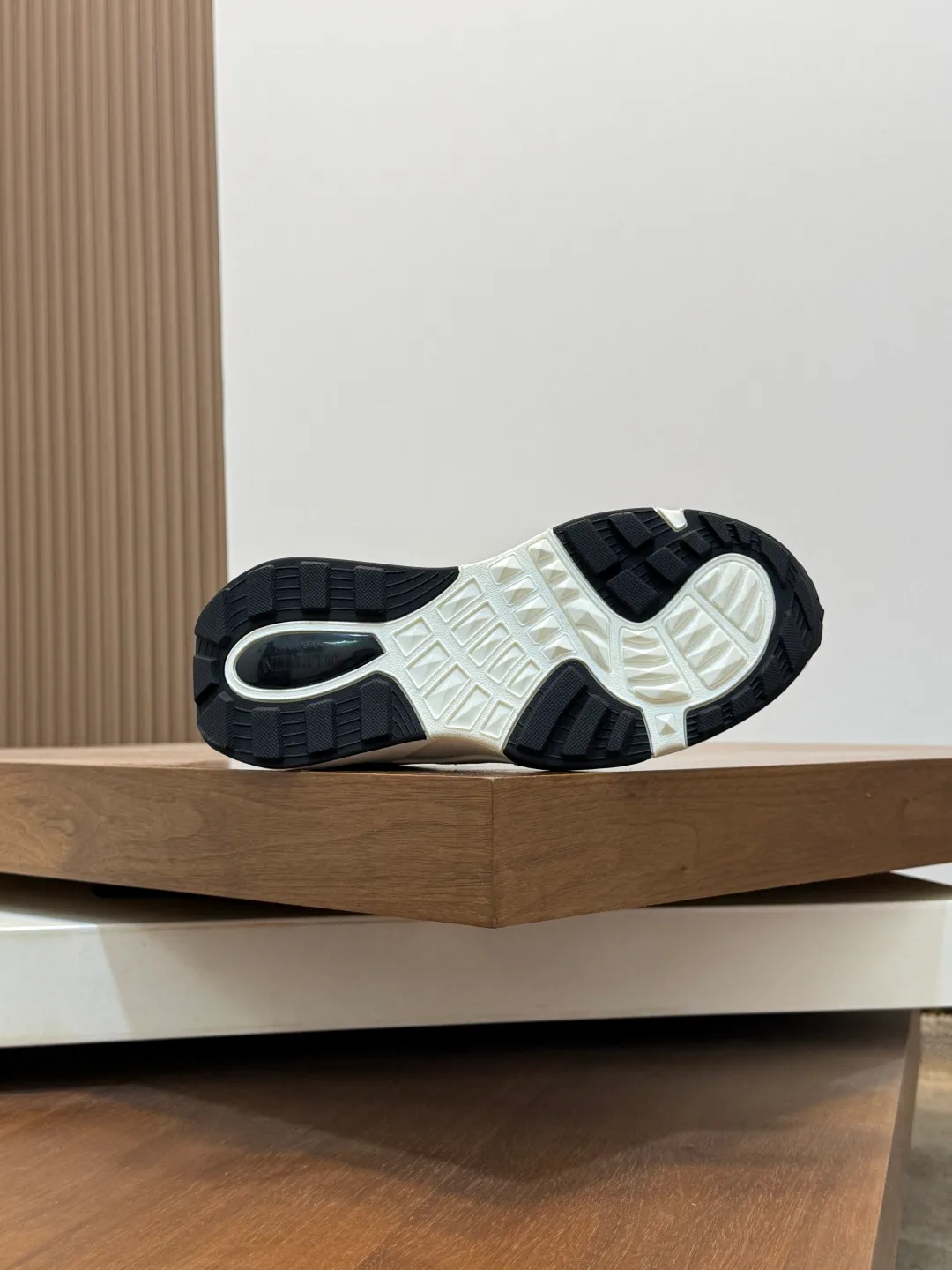 Кроссовки Мужские Valentino 97923