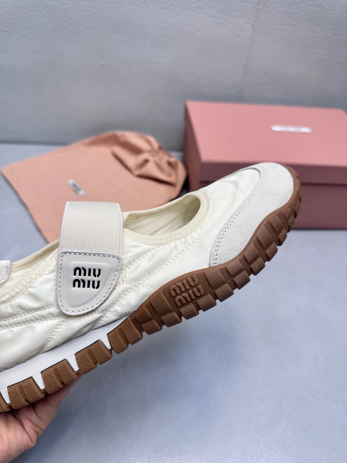 Кроссовки Женские Miu Miu 101573