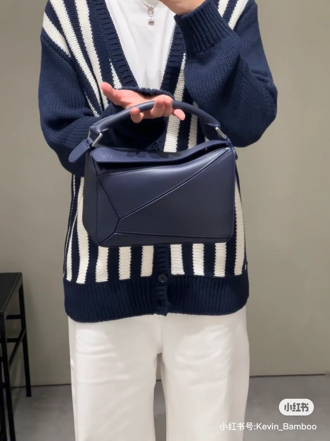 Классические Сумки Женские Loewe 10986869