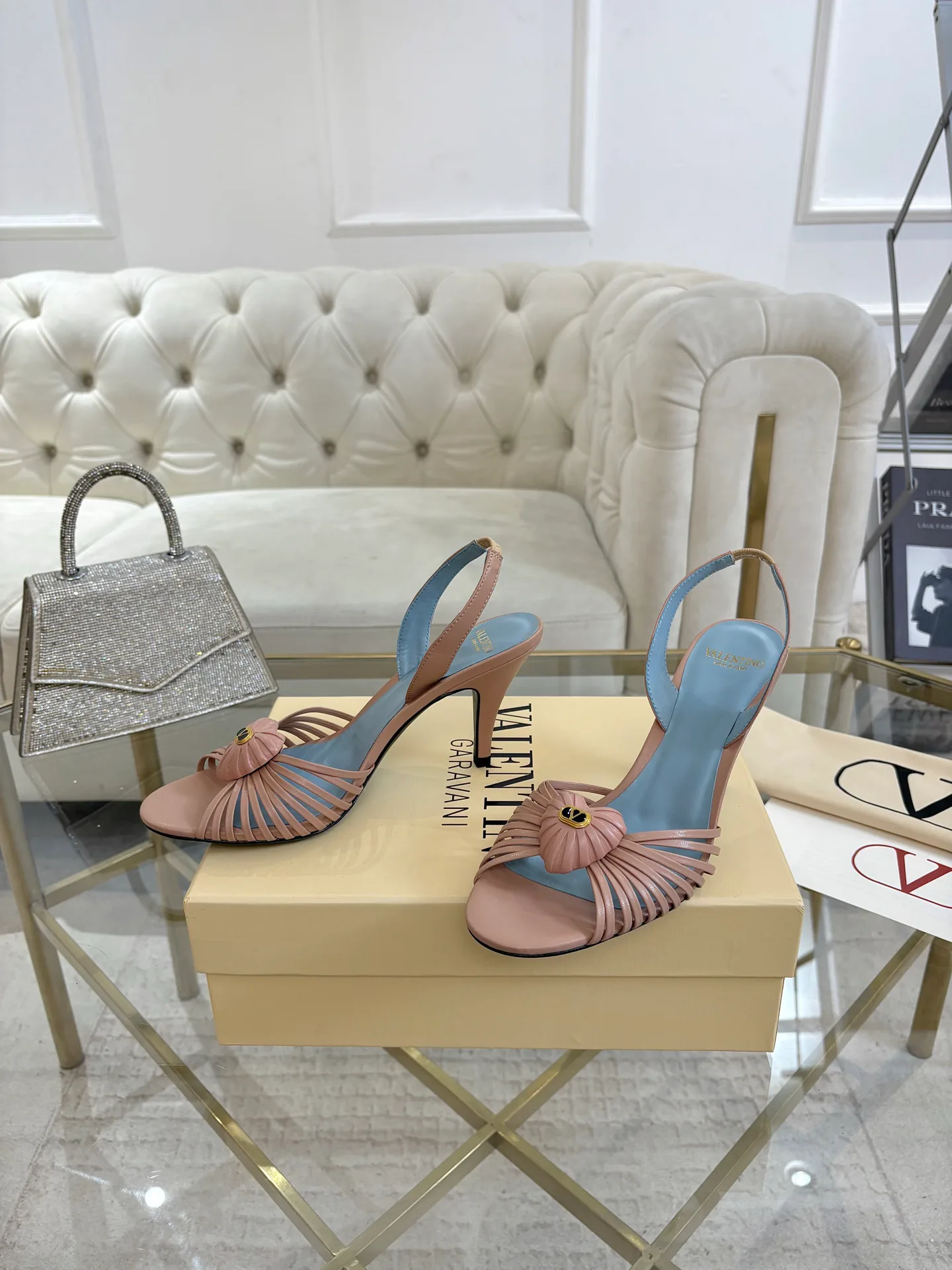 Босоножки Женские Valentino 18135273