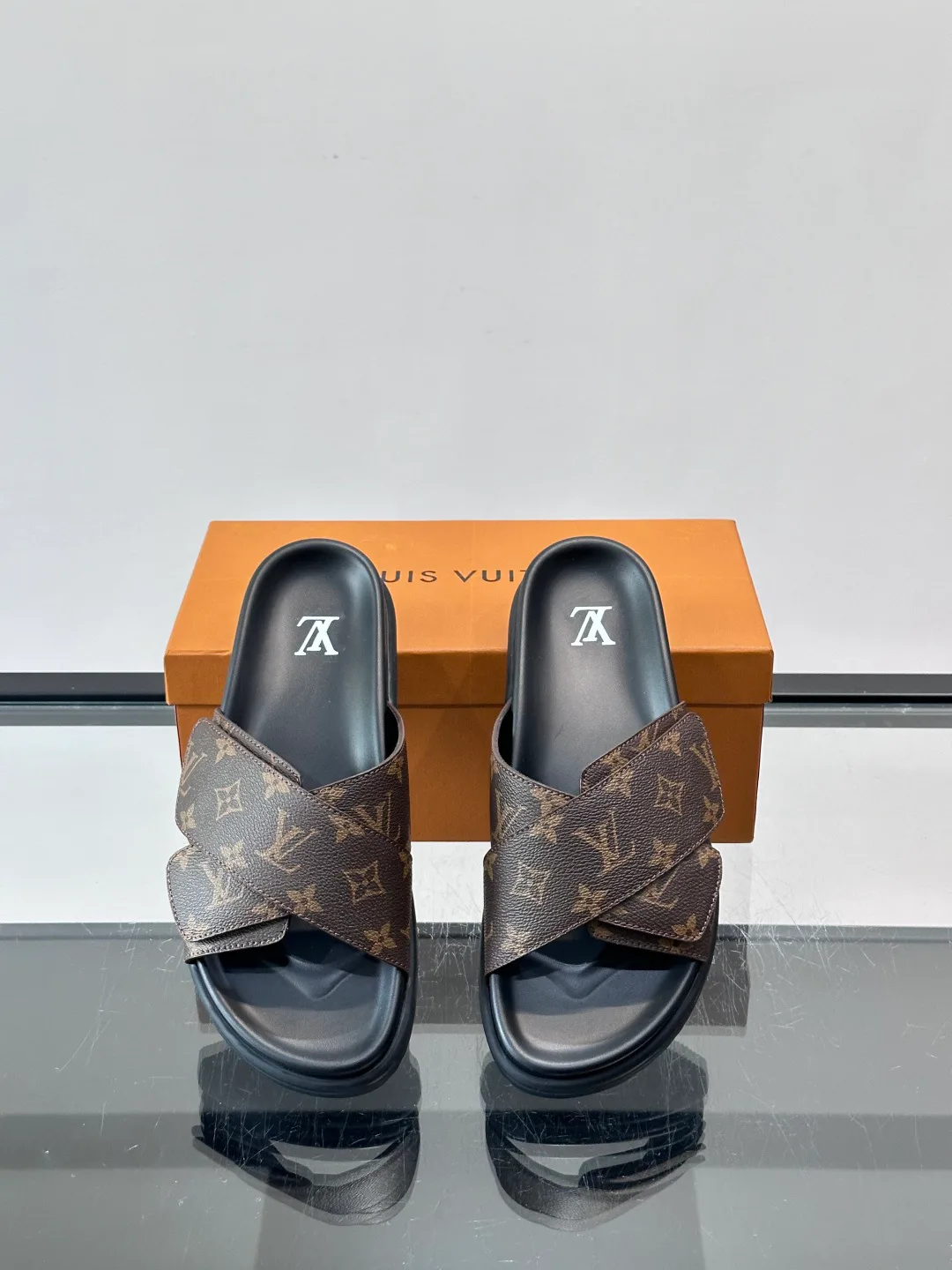 Сандалии Мужские Louis Vuitton 13353090