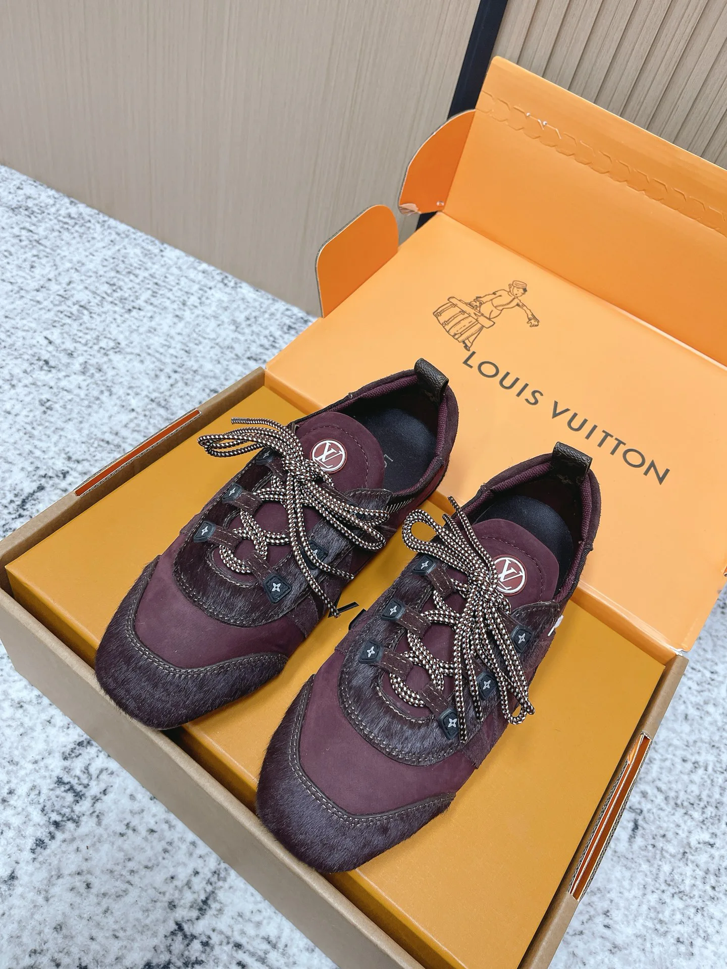 Кроссовки Женские Louis Vuitton 1958753
