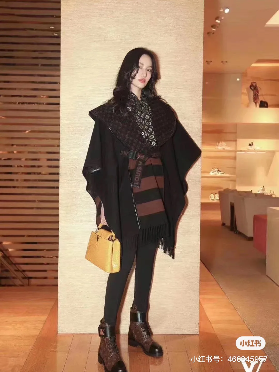 Пальто Женские Louis Vuitton 18601487