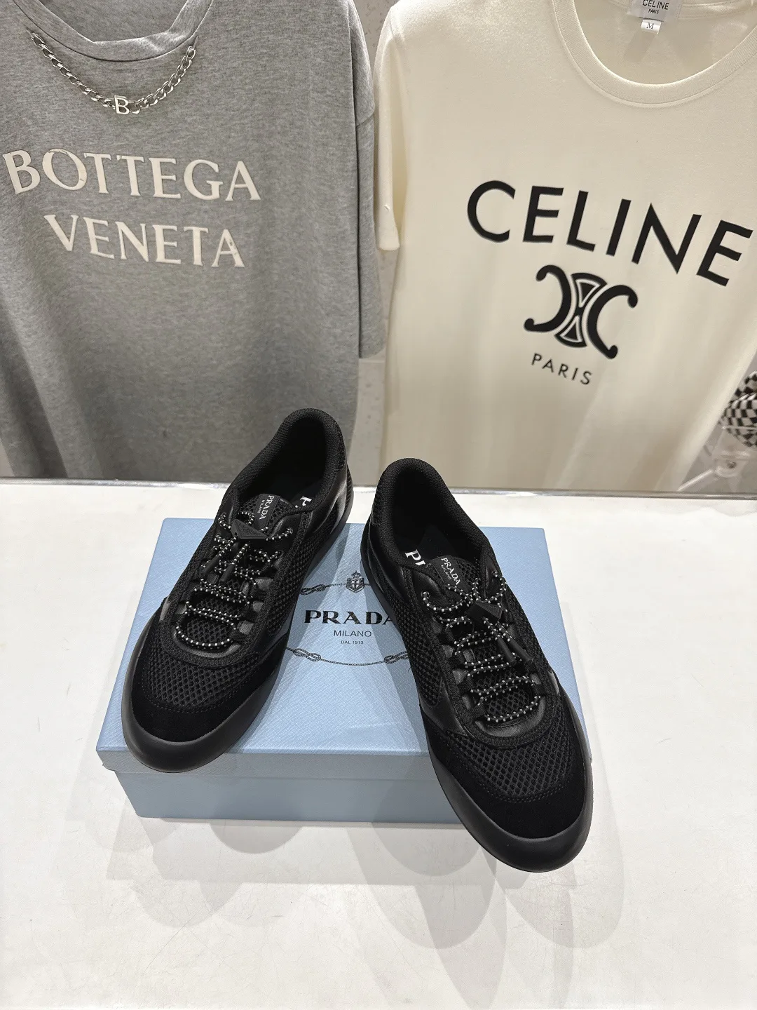 Кроссовки Женские Prada 13218159