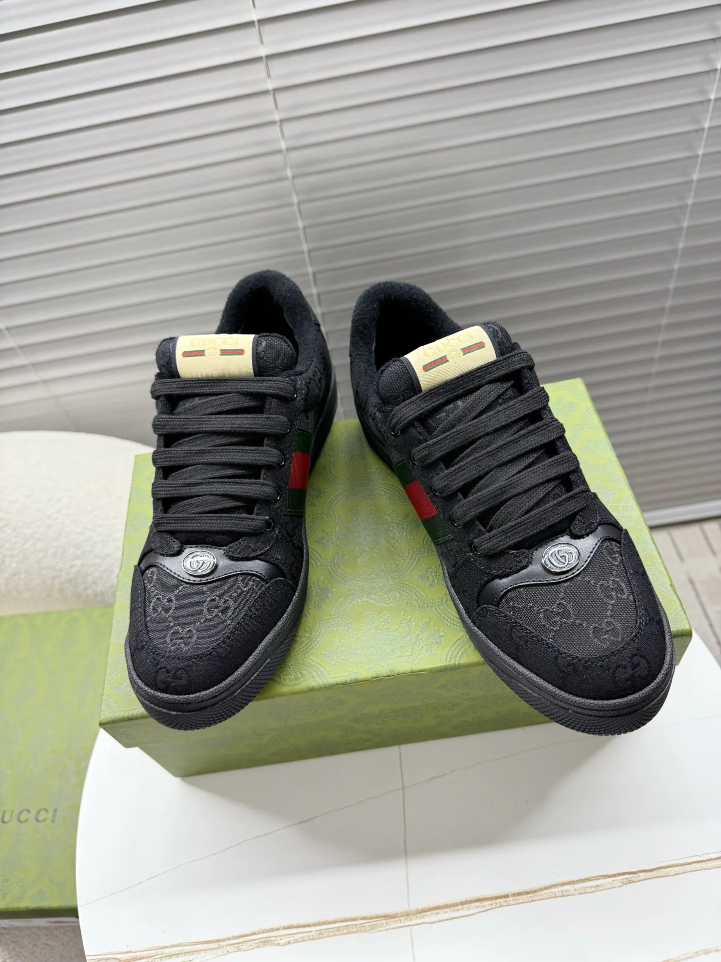 Кроссовки Женские Gucci 17451076
