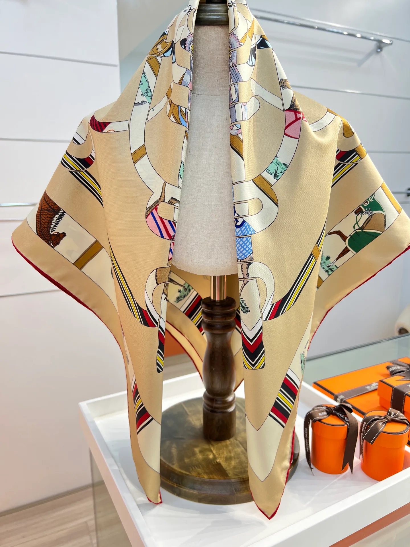 Шарфы Hermes 23383