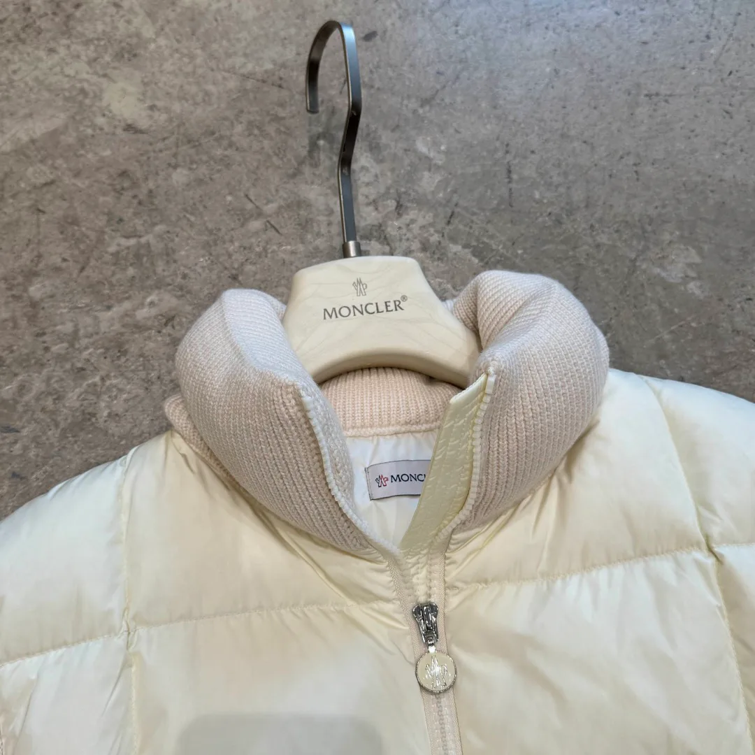 Куртки И Пуховики Женские Moncler 18722816