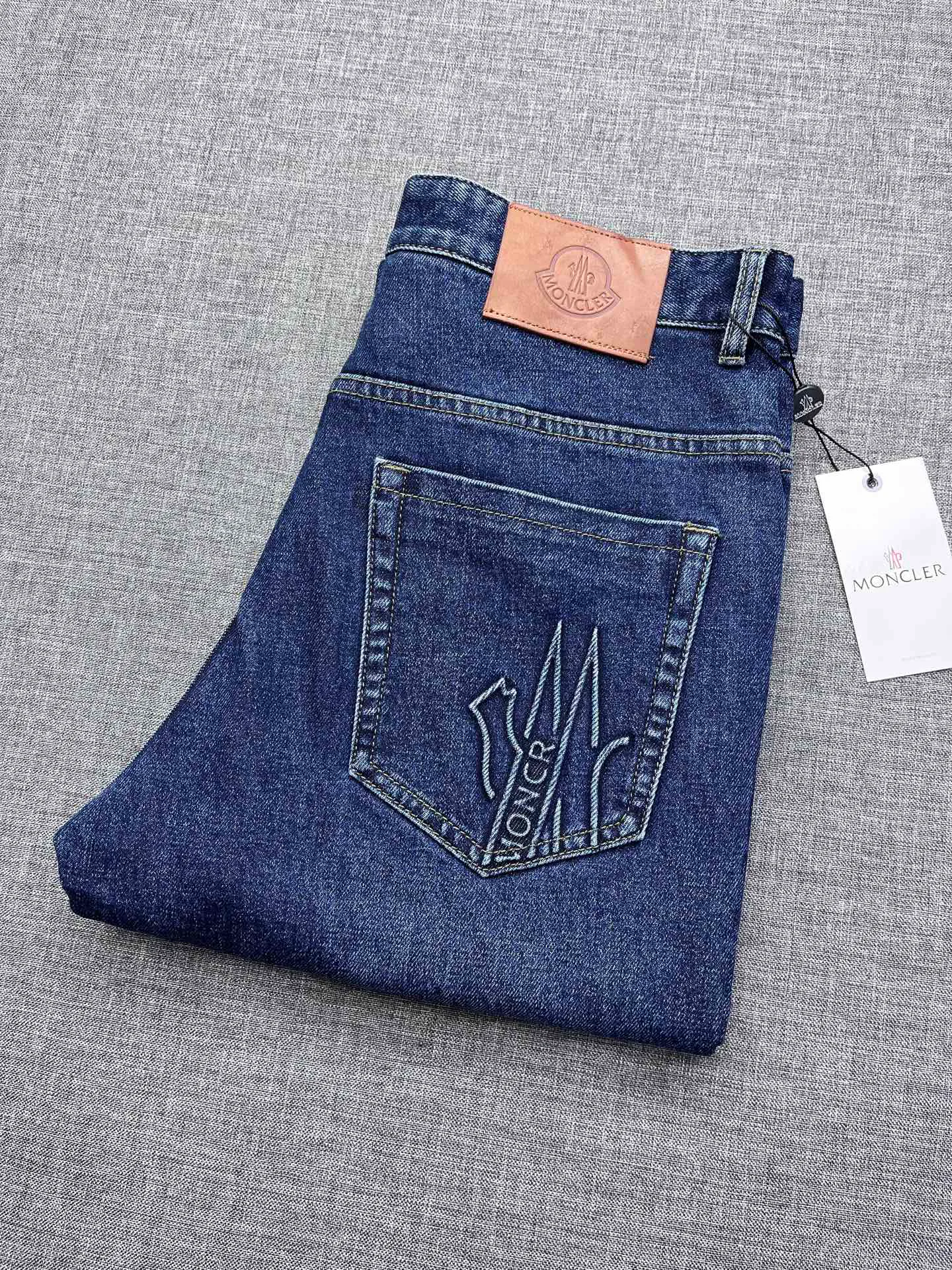 Джинсы Мужские Moncler 250445