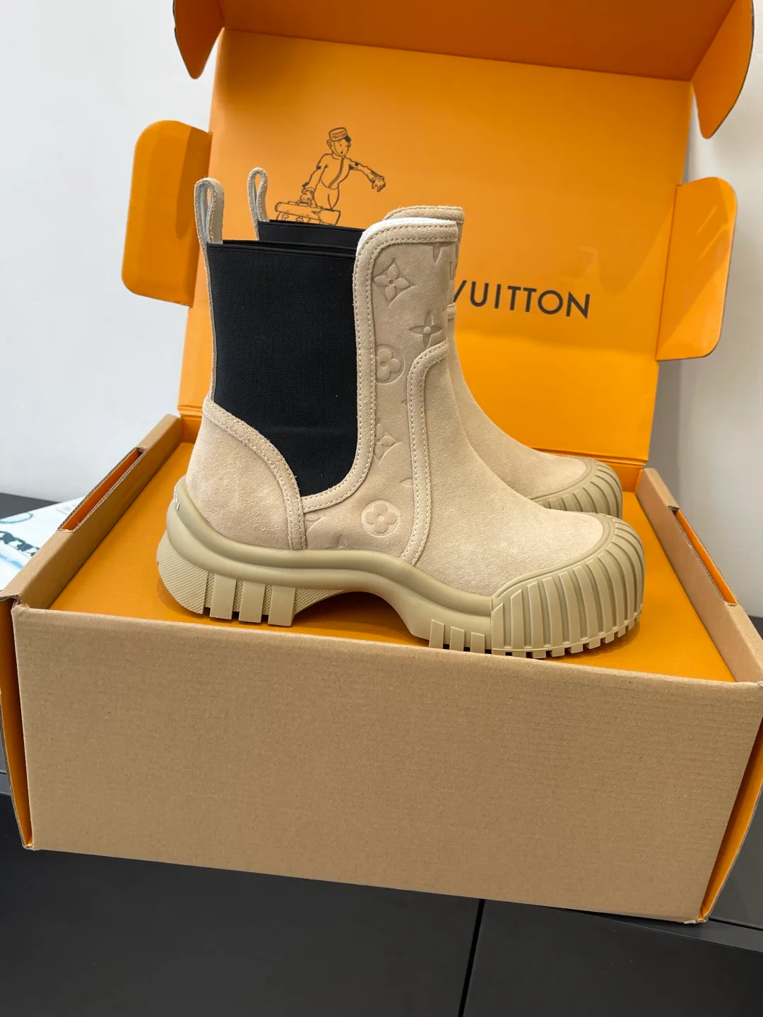 Ботинки Женские Louis Vuitton 529782