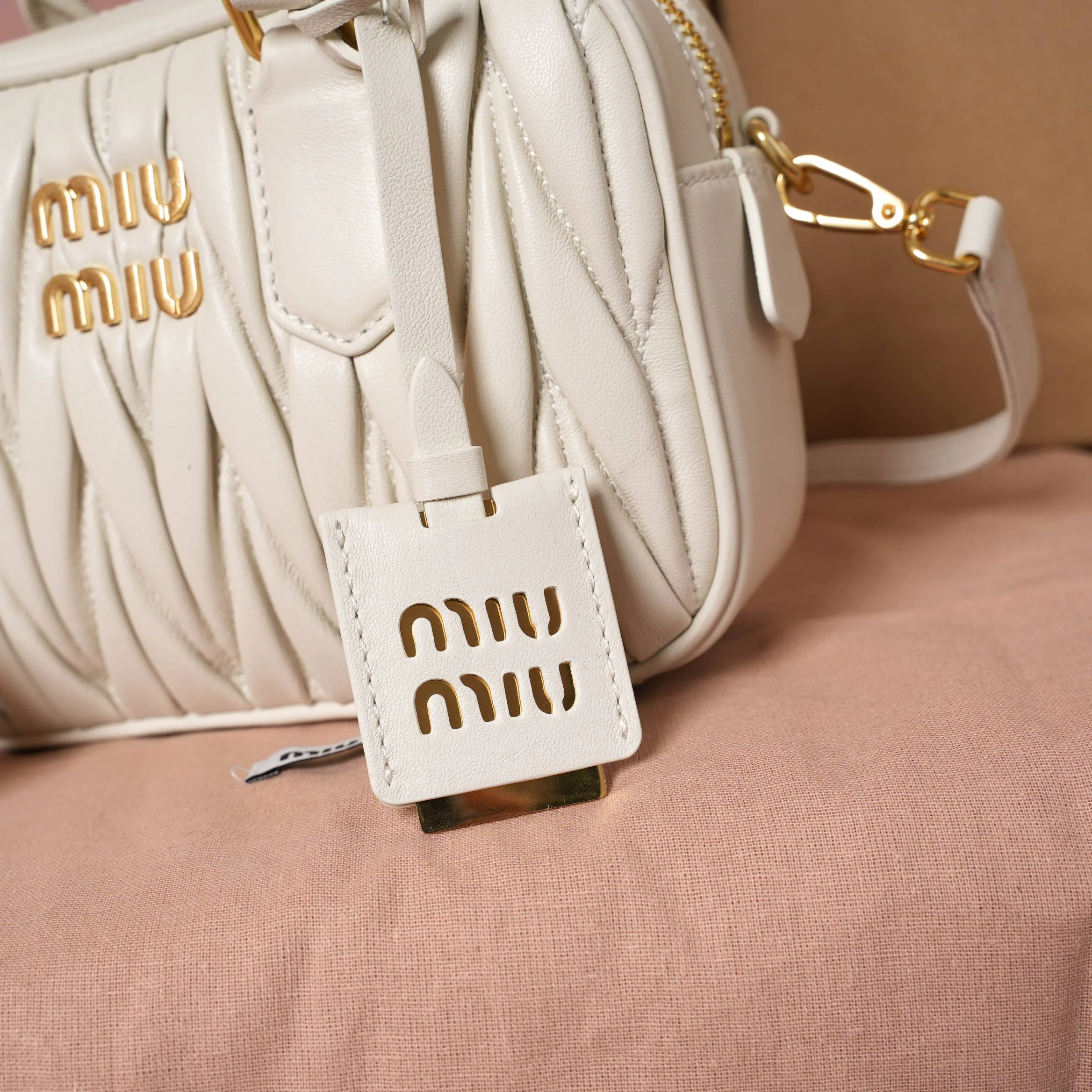 Классические Сумки Женские Miu Miu 11402746