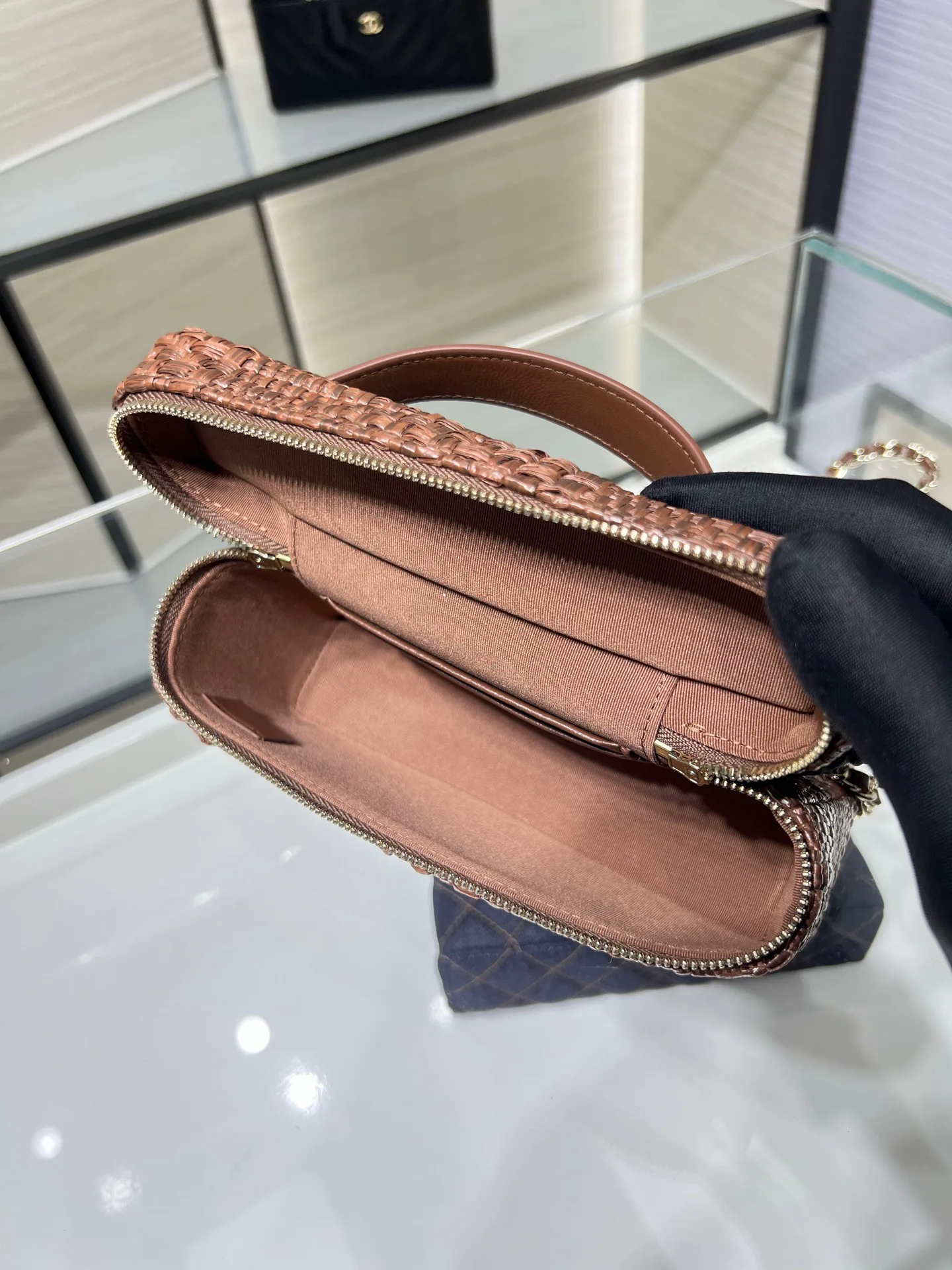 Классические Сумки Женские Chanel 17827284