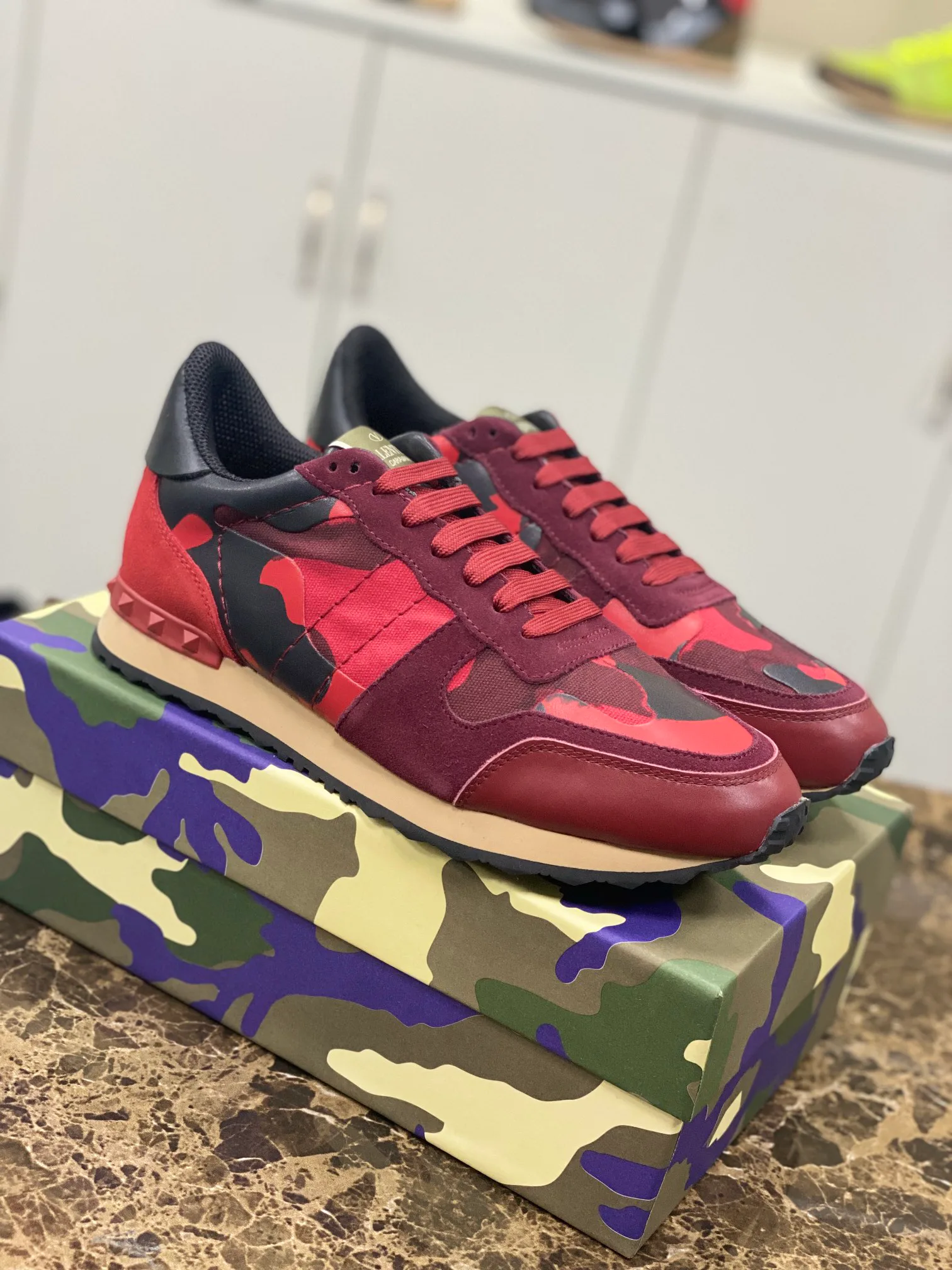 Кроссовки Женские Valentino 10736444