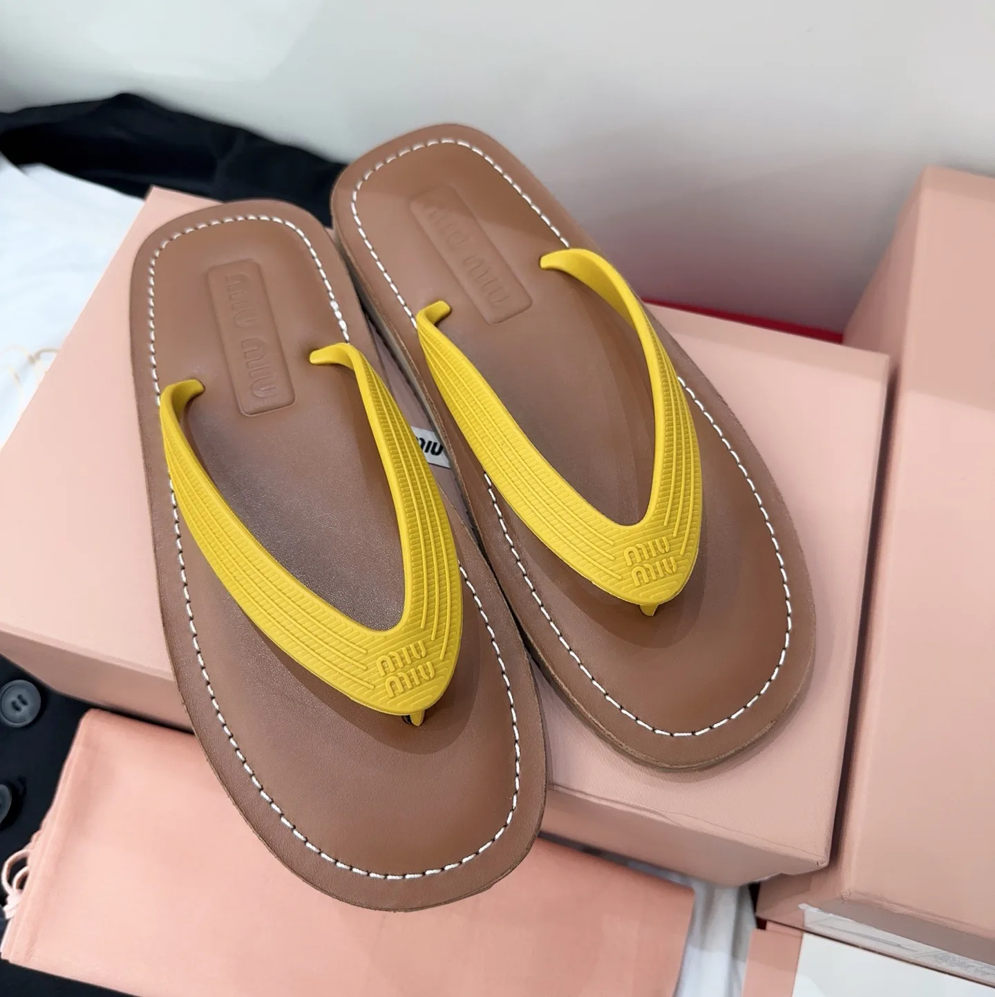 Шлепанцы Женские Miu Miu 12859283