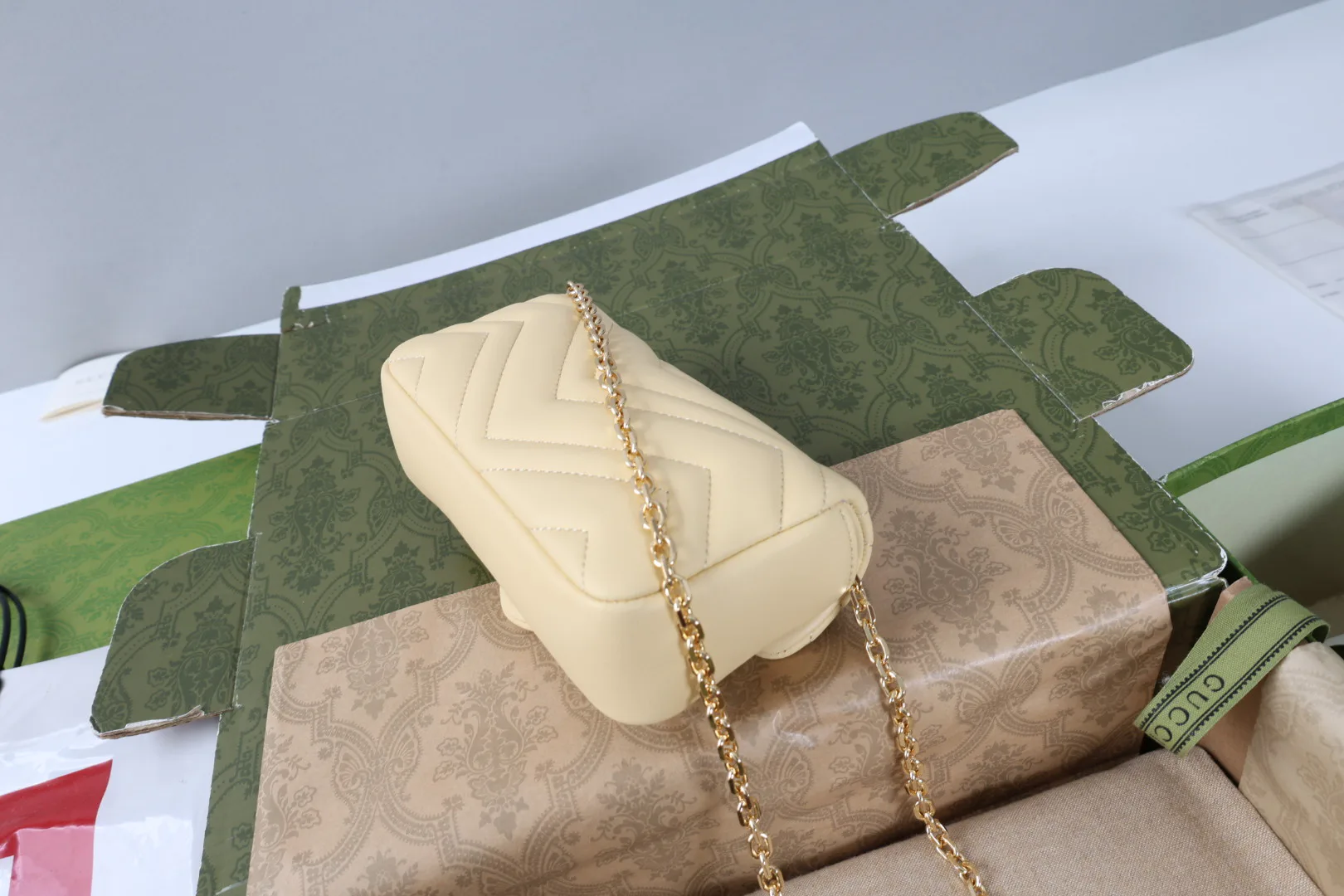 Классические Сумки Женские Gucci 18005070