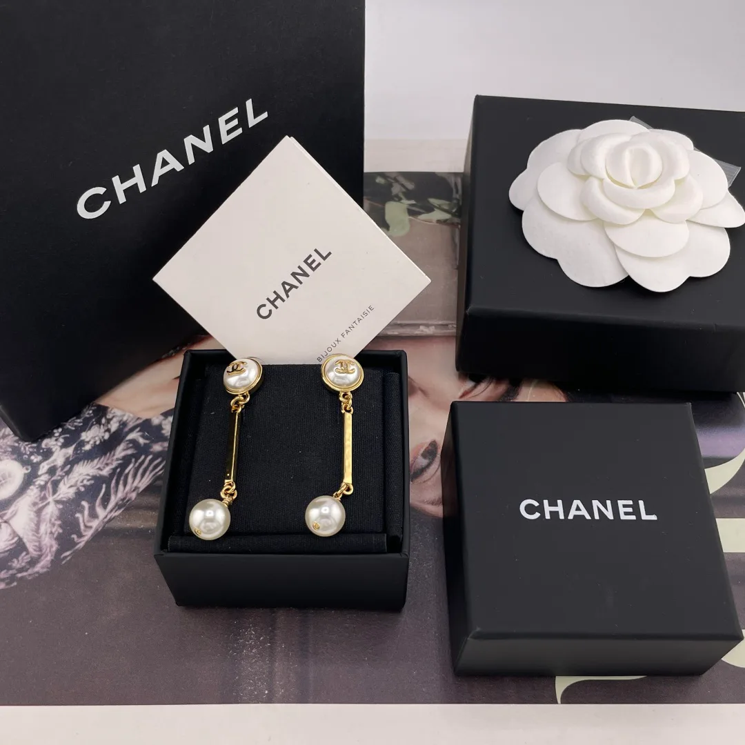 Бижутерия Chanel 17463549