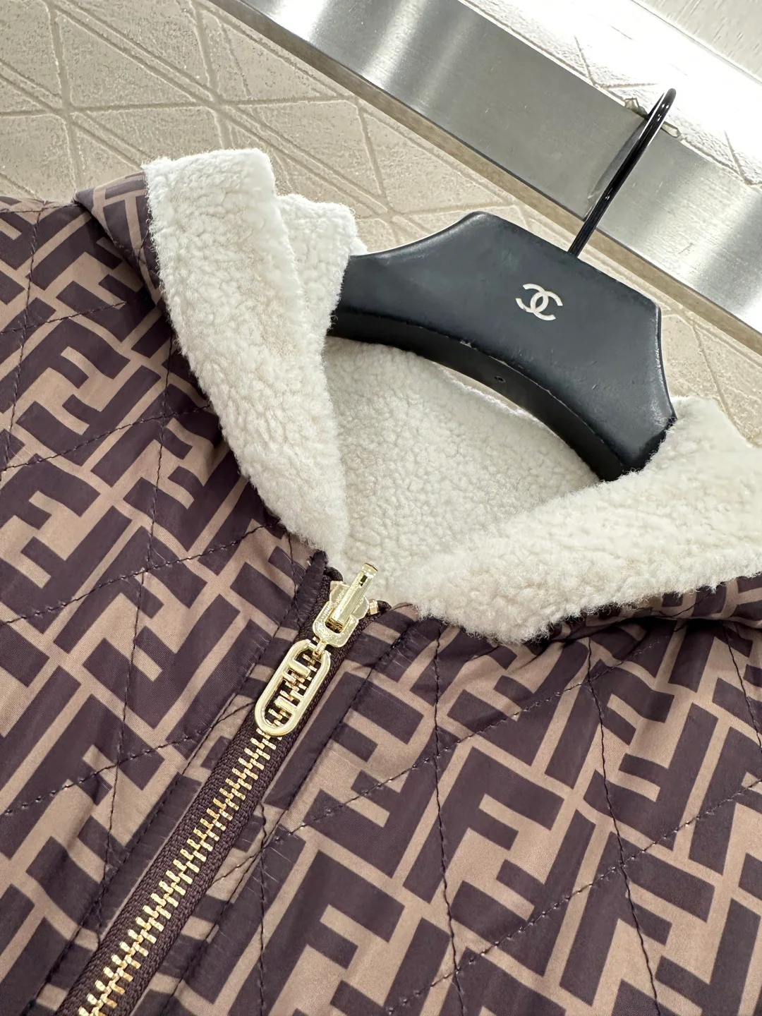 Куртки И Пуховики Женские Fendi 526906