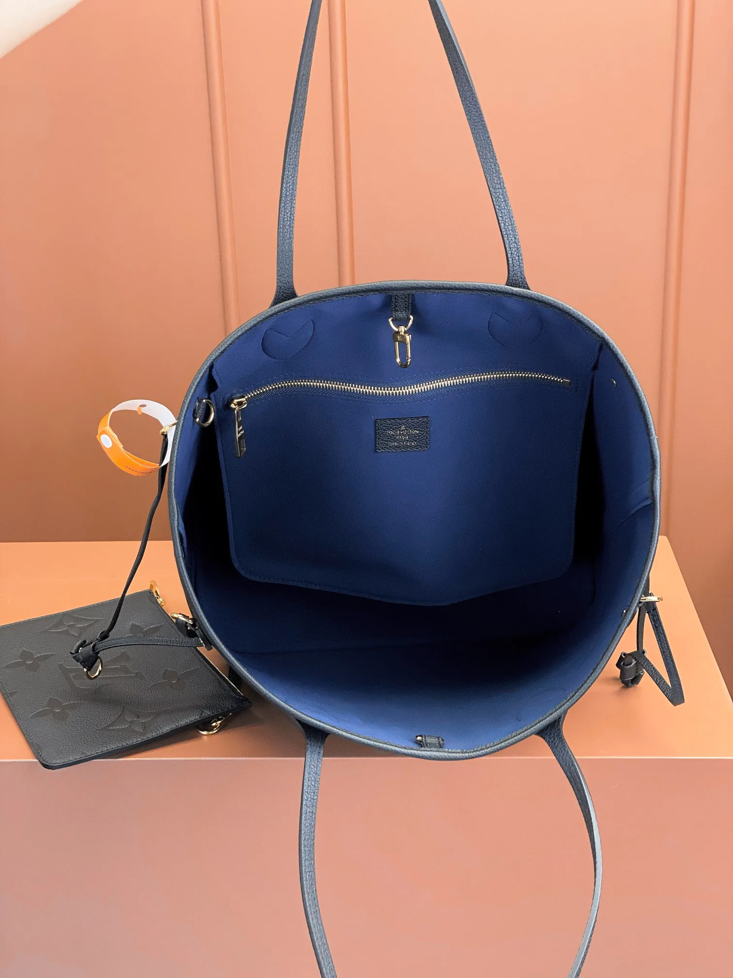 Классические Сумки Женские Louis Vuitton 17844902
