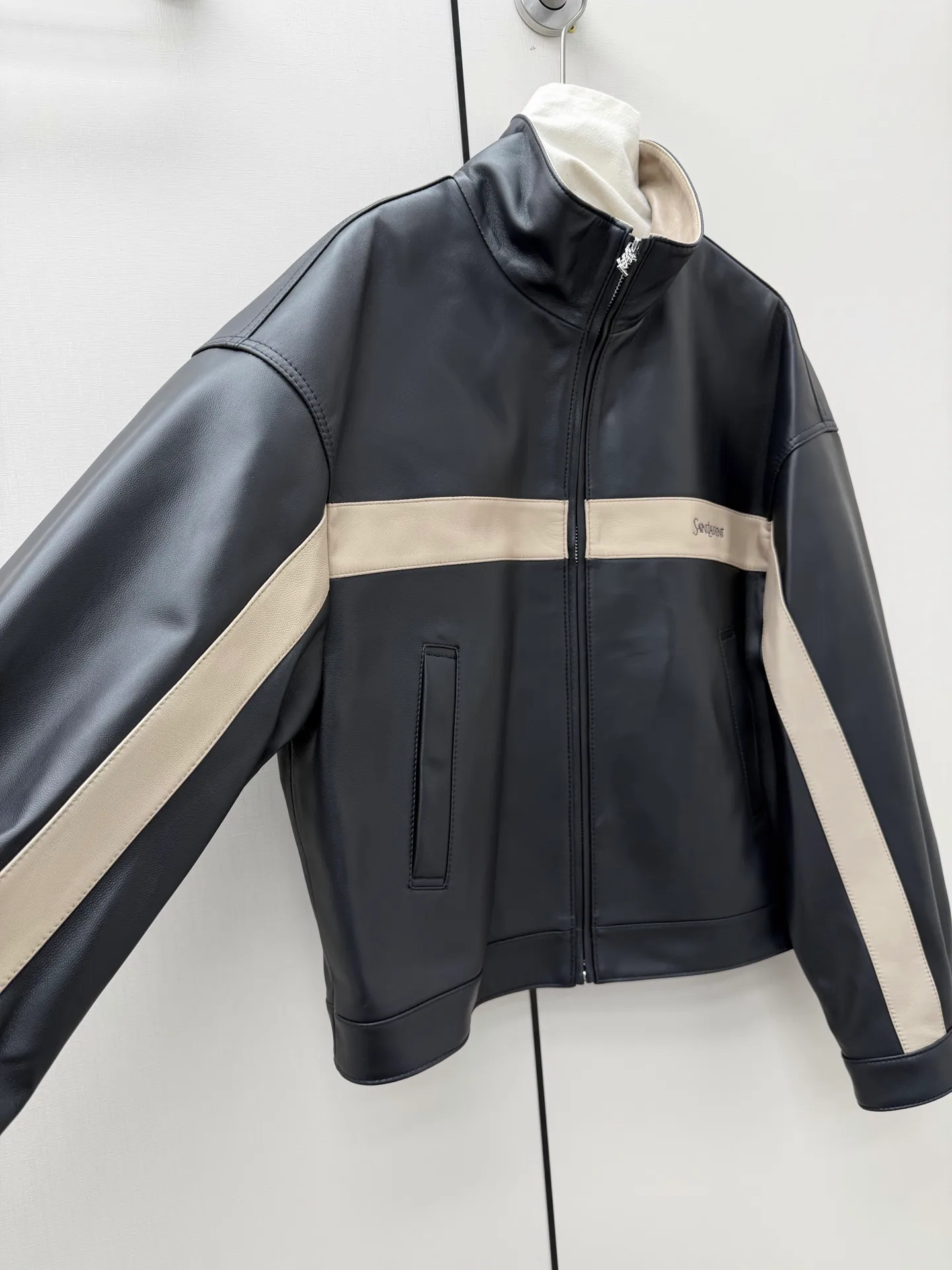 Кожаные Куртки И Дублёнки Женские Saint Laurent 18064830