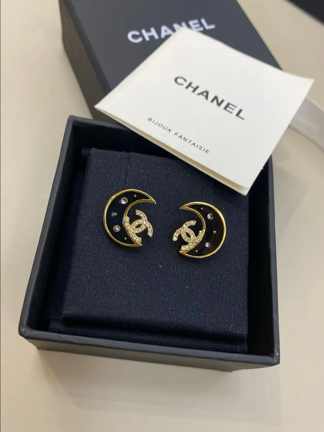 Бижутерия Chanel 260525