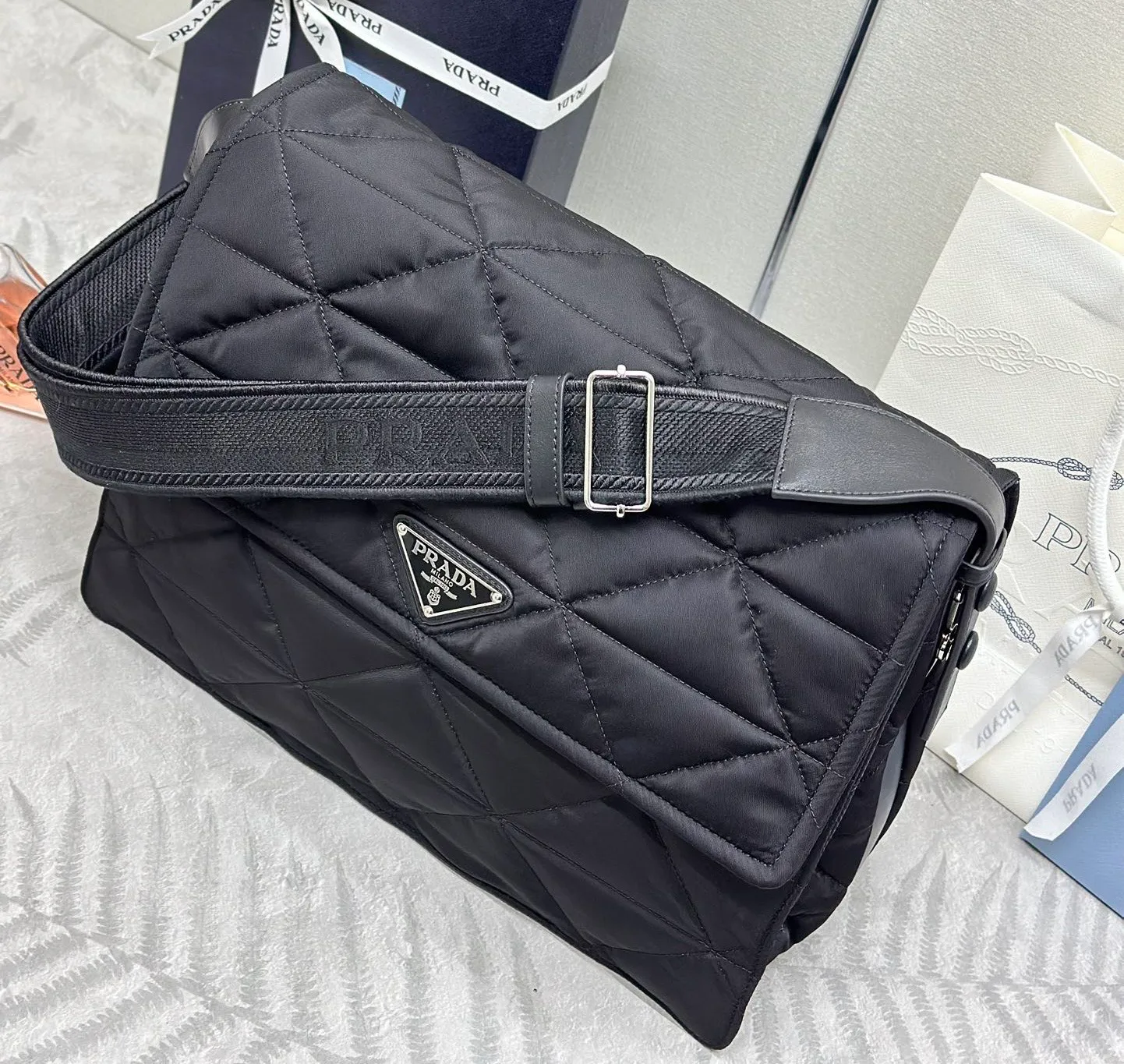 Сумки На Ремне Женские Prada 11682054