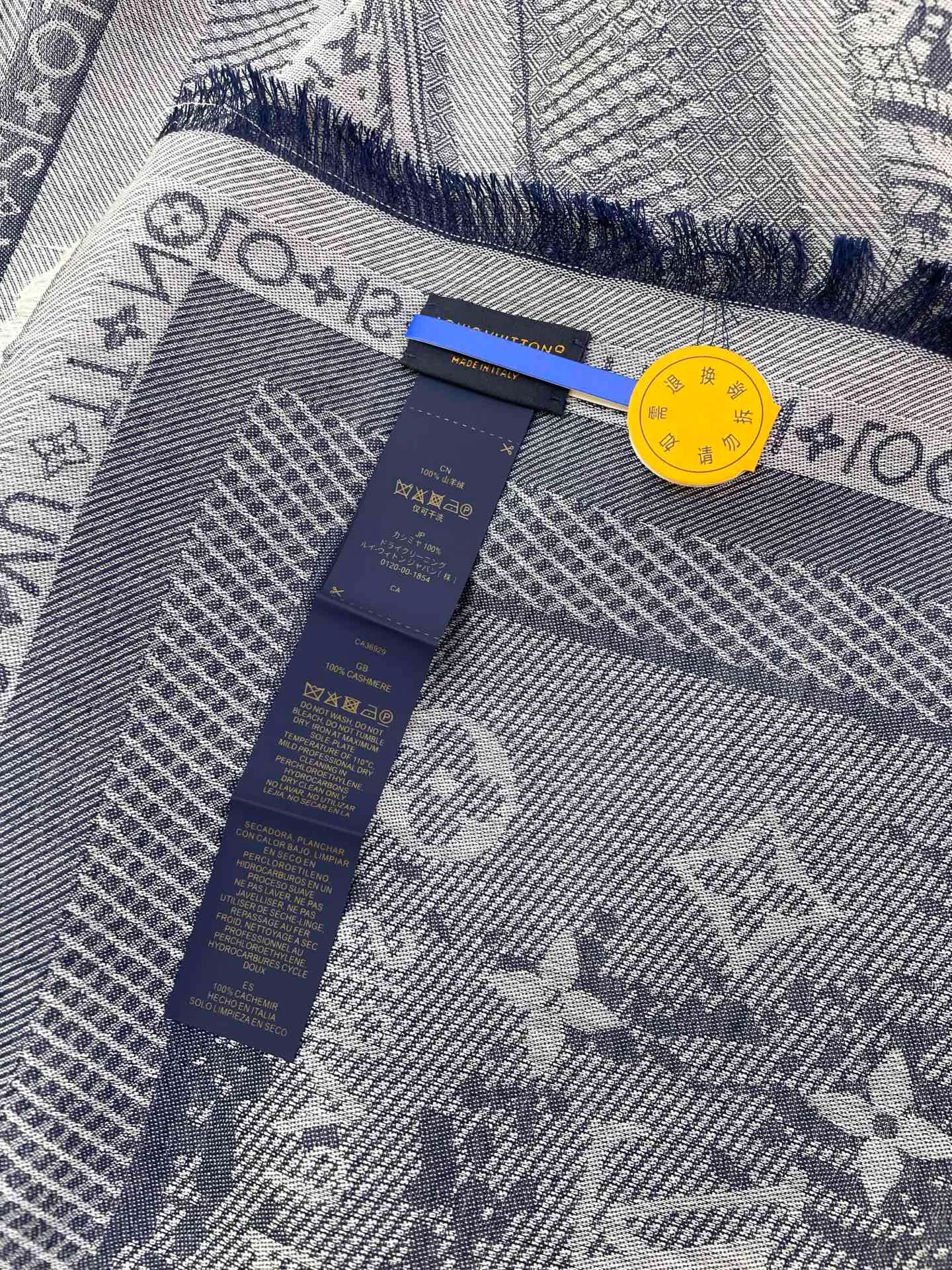 Шарфы Louis Vuitton 468205