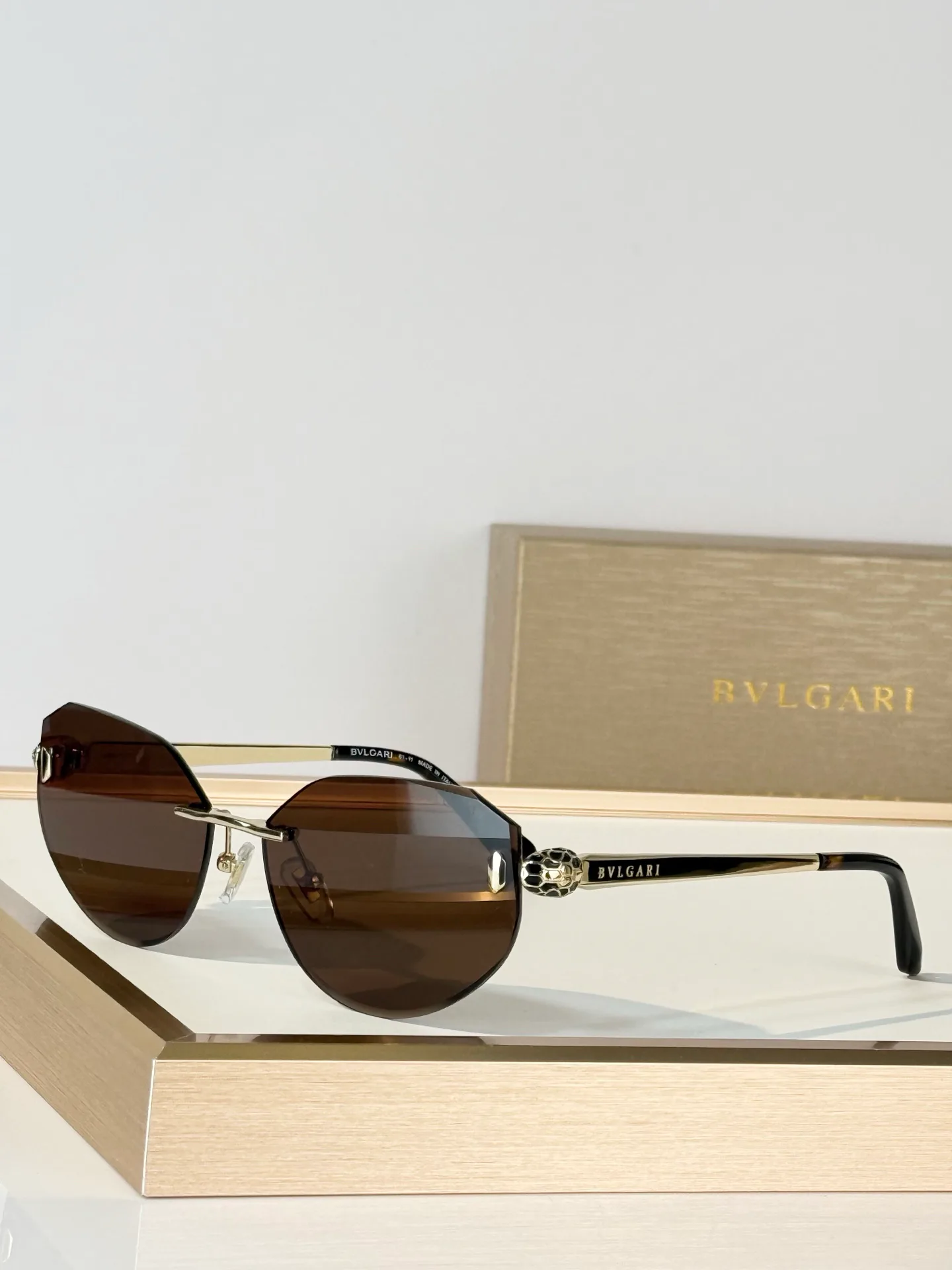 Очки Bvlgari 18117915
