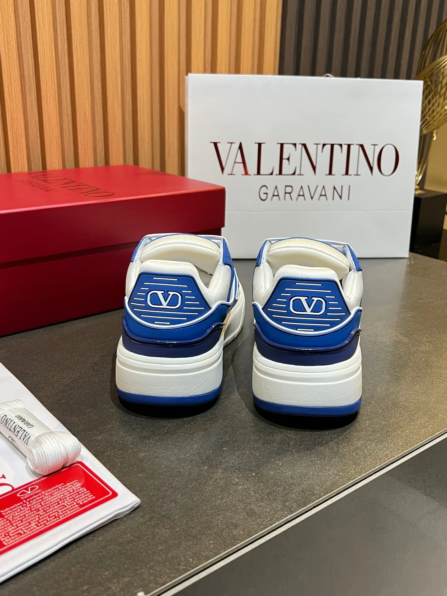 Кроссовки Женские Valentino 11575965