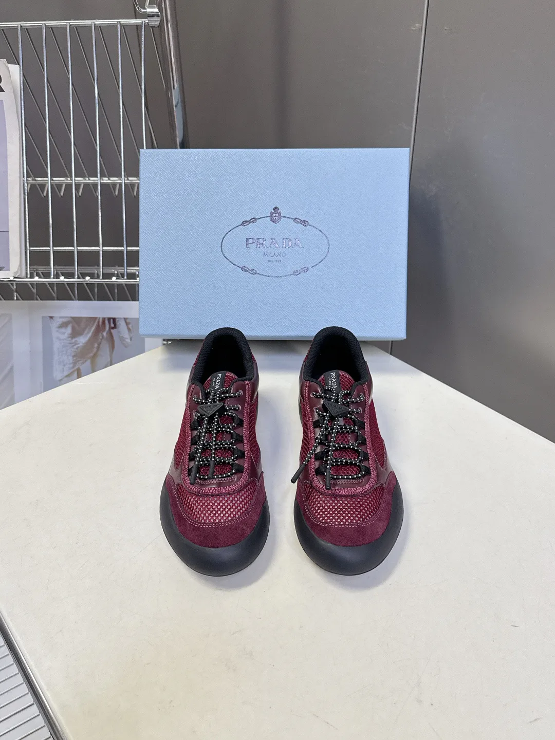 Кроссовки Женские Prada 13478275