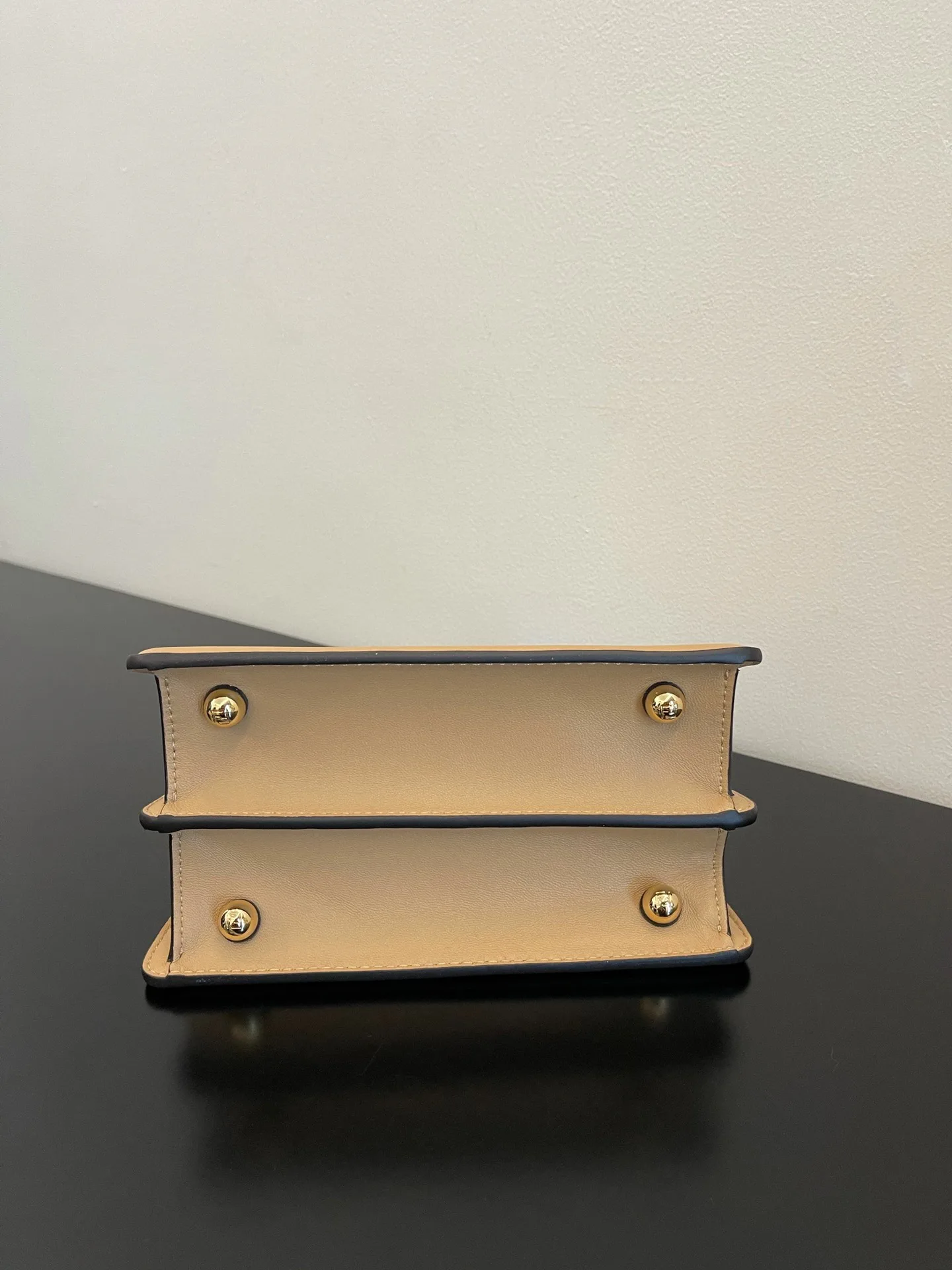 Классические Сумки Женские Fendi 13234497