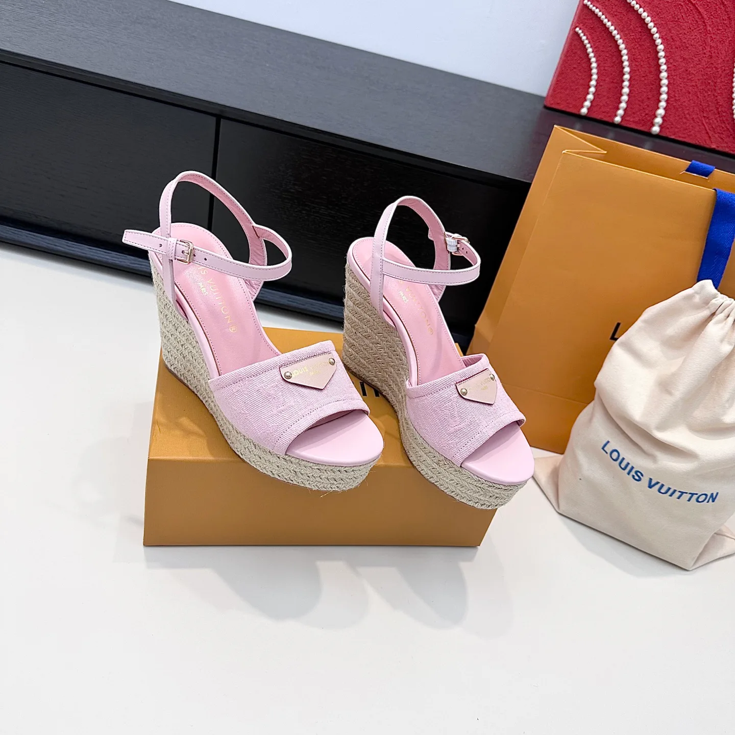 Сандалии Женские Louis Vuitton 11566080