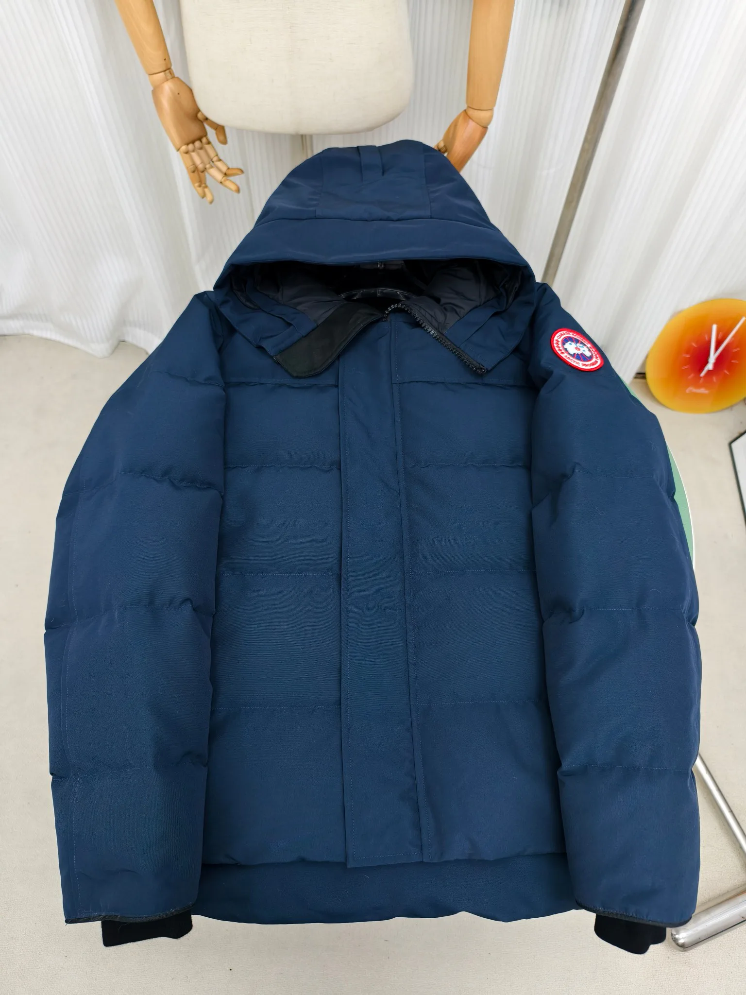 Куртки И Пуховики Женские Canada Goose 2162151