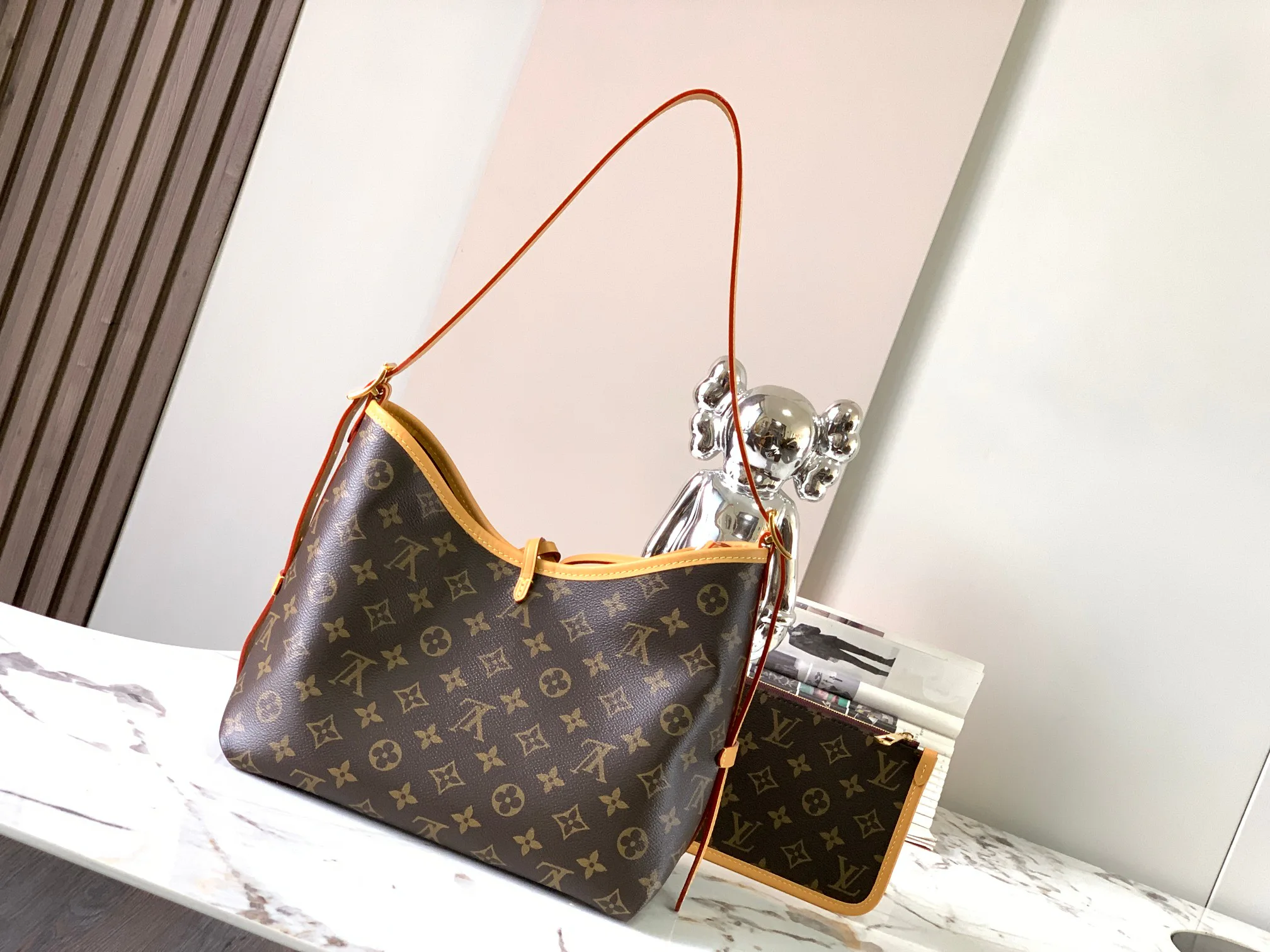 Классические Сумки Женские Louis Vuitton 18170475