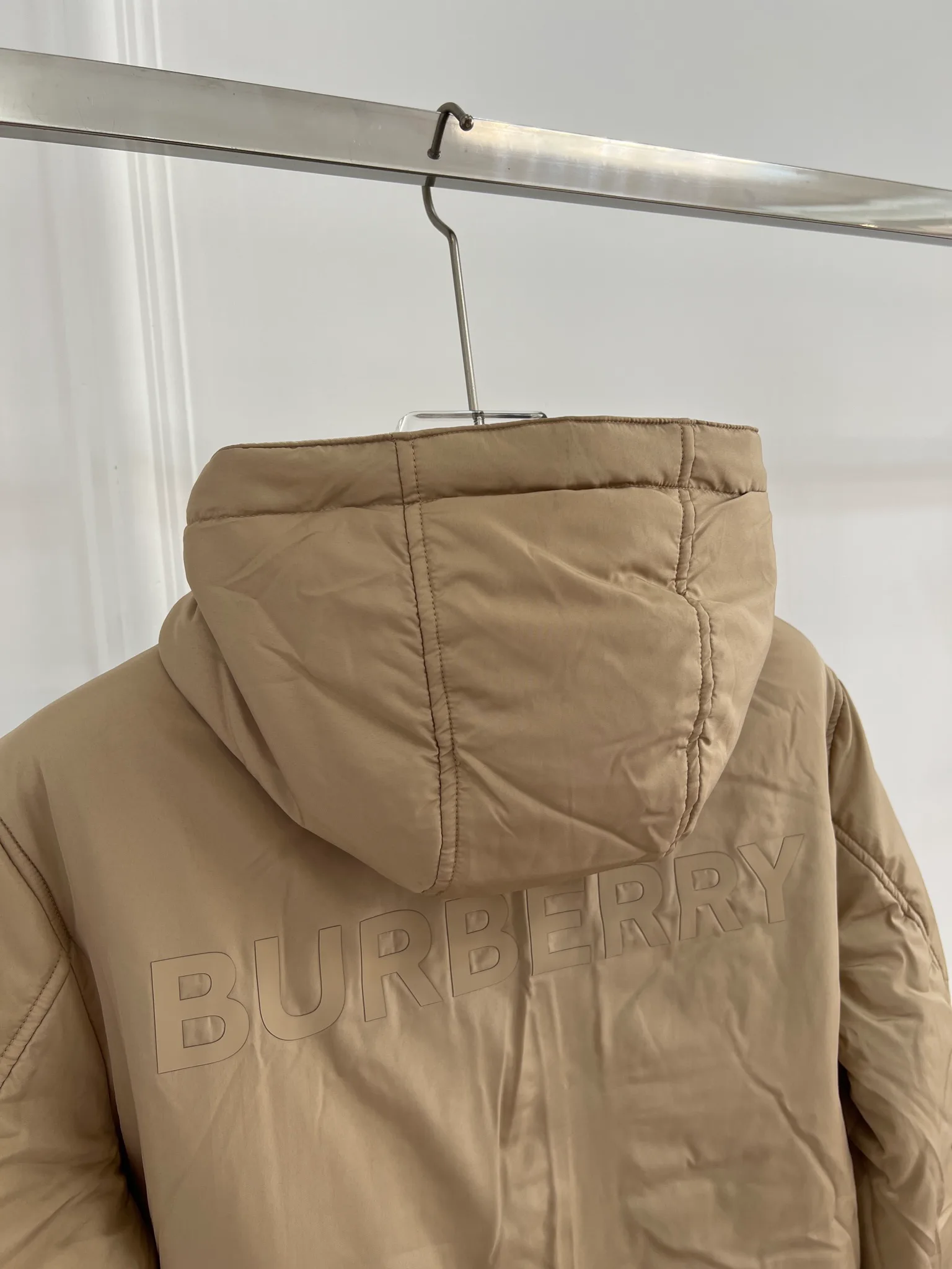 Куртки И Пуховики Женские Burberry 18415749