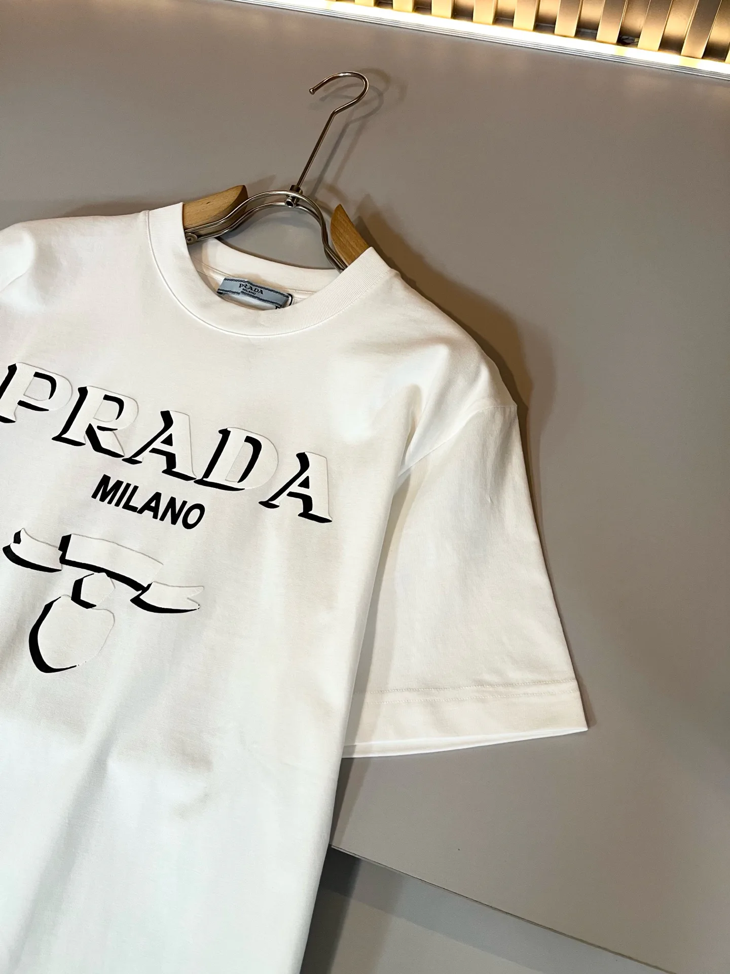 Футболки Женские Prada 8463