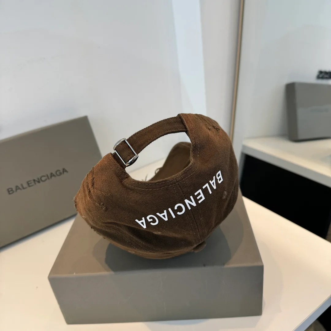 Головные Уборы Balenciaga 11633363