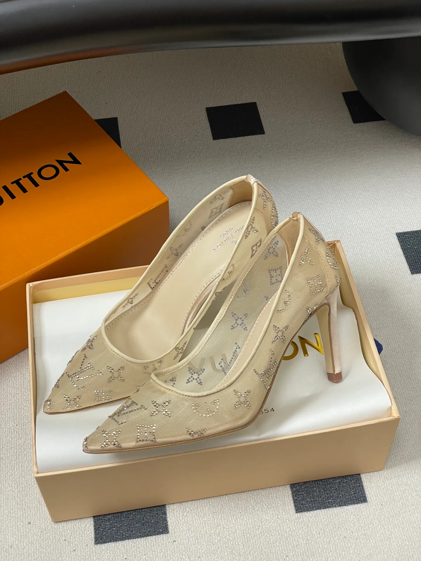 Туфли Женские Louis Vuitton 2597158