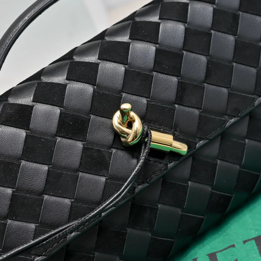 Клатчи Женские Bottega Veneta 18004860