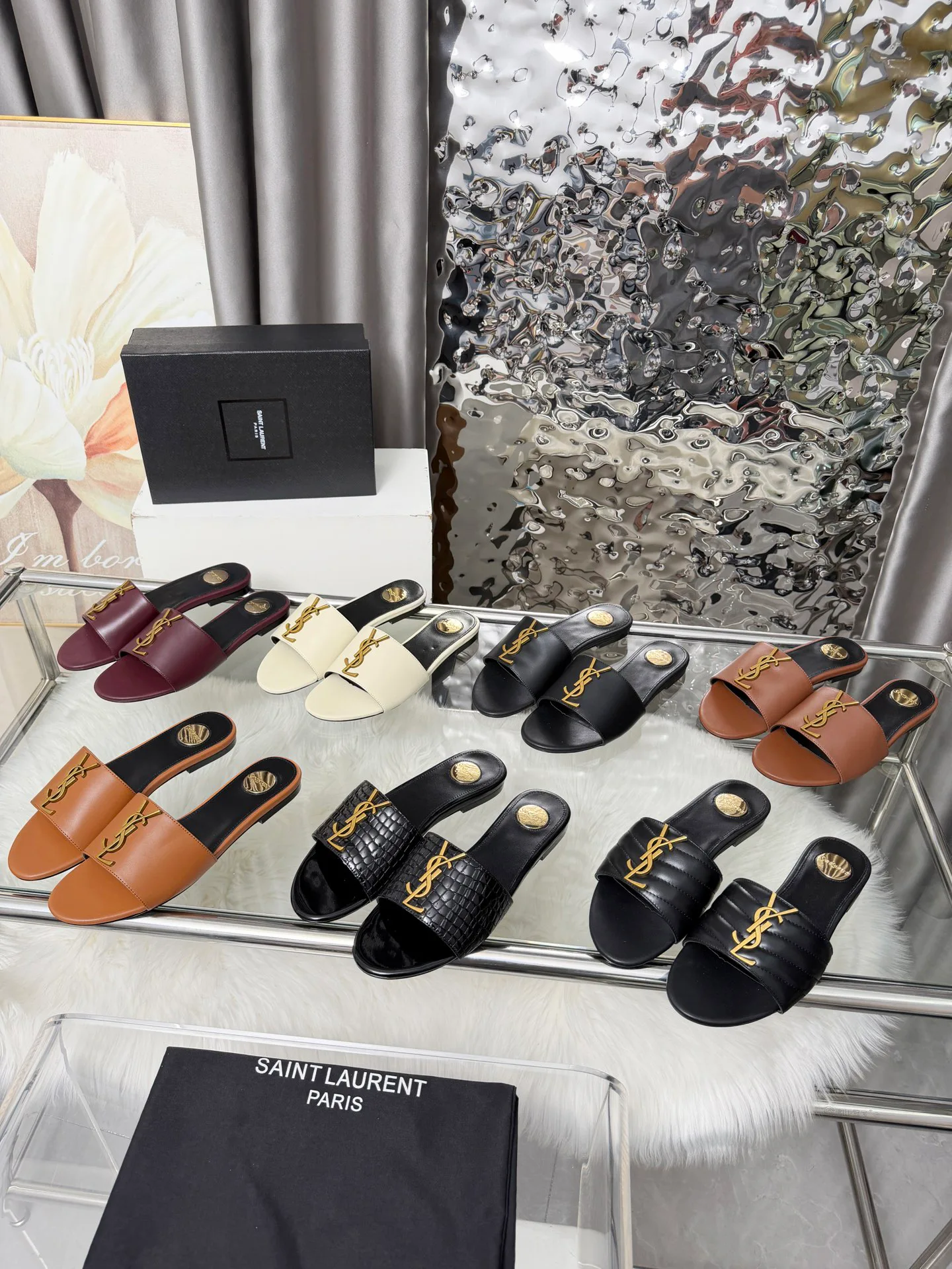 Шлепанцы Женские Saint Laurent 17467458