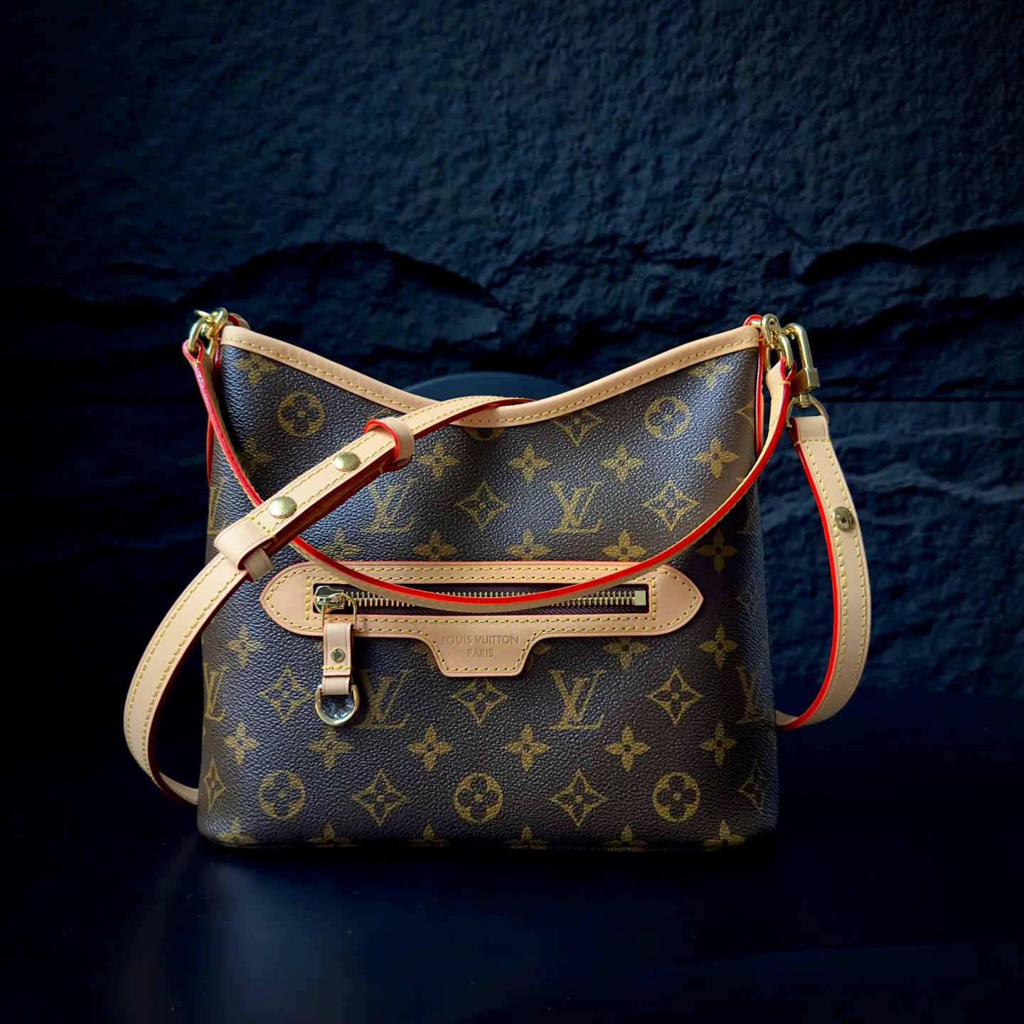 Классические Сумки Женские Louis Vuitton 18170512