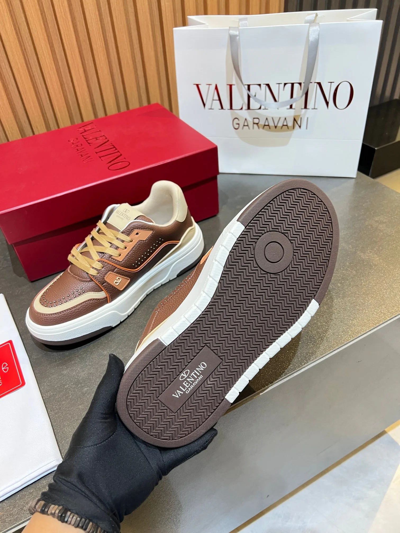 Кроссовки Женские Valentino 11575975